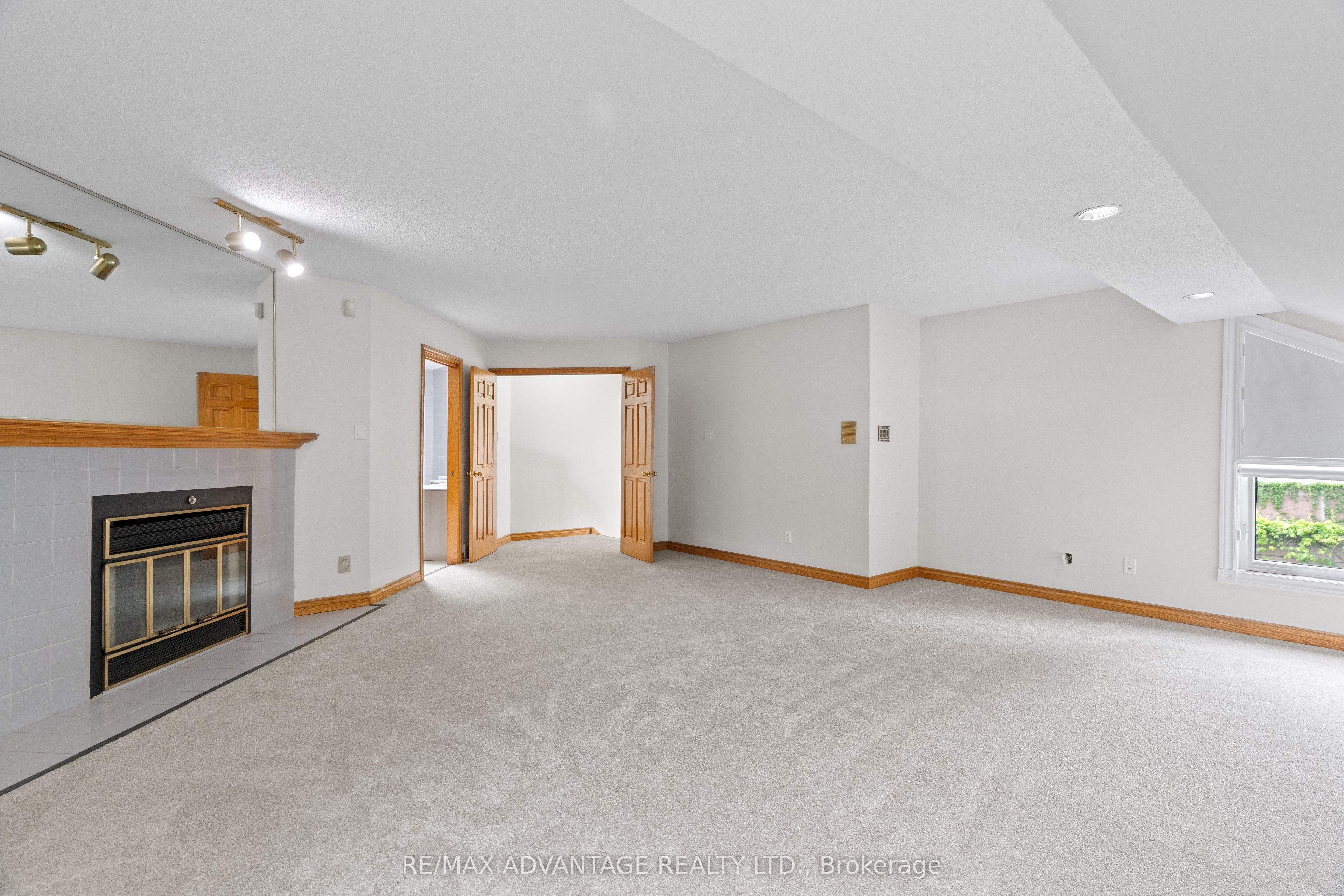 1554 Hastings Drive Property Photo 20