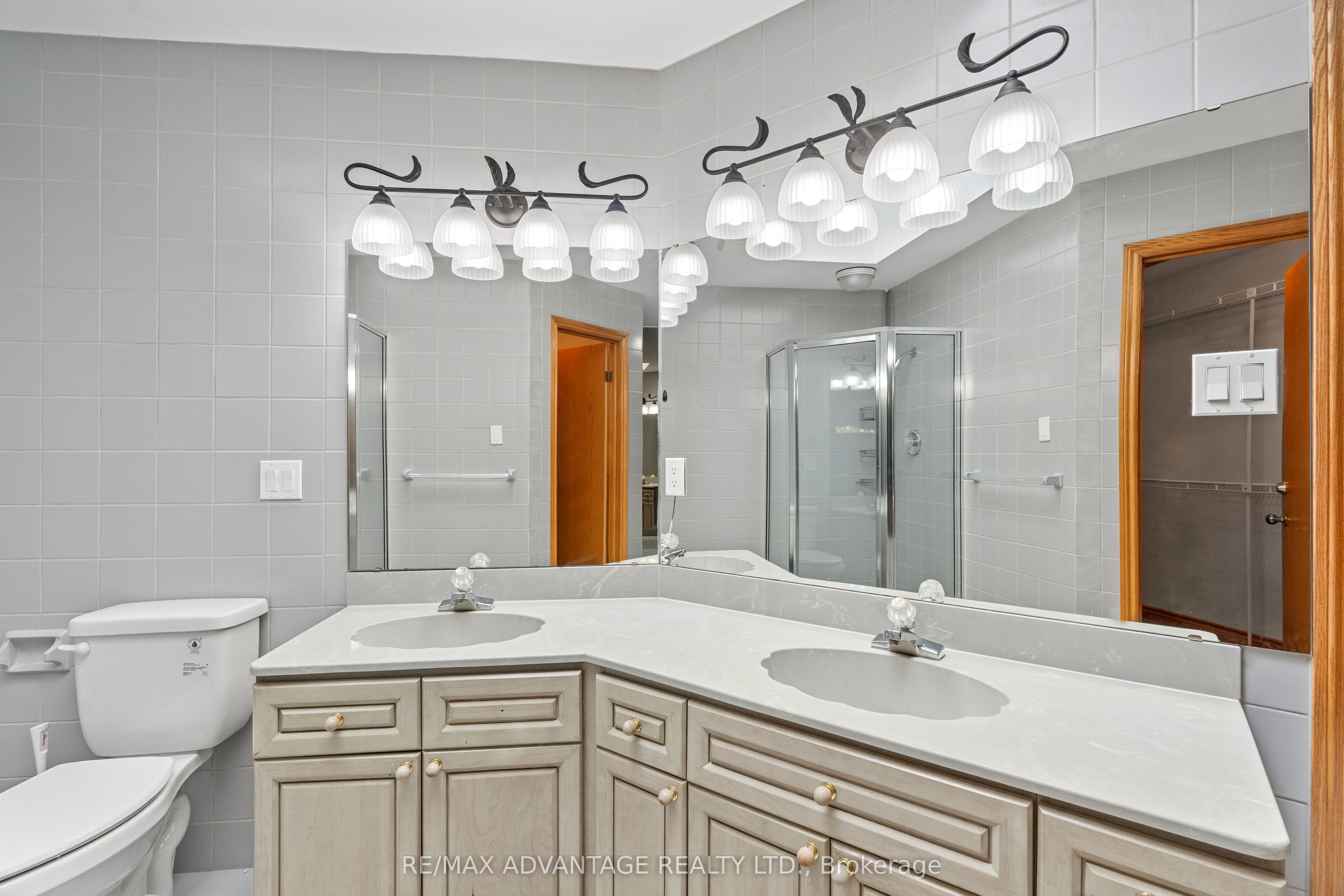 1554 Hastings Drive Property Photo 23