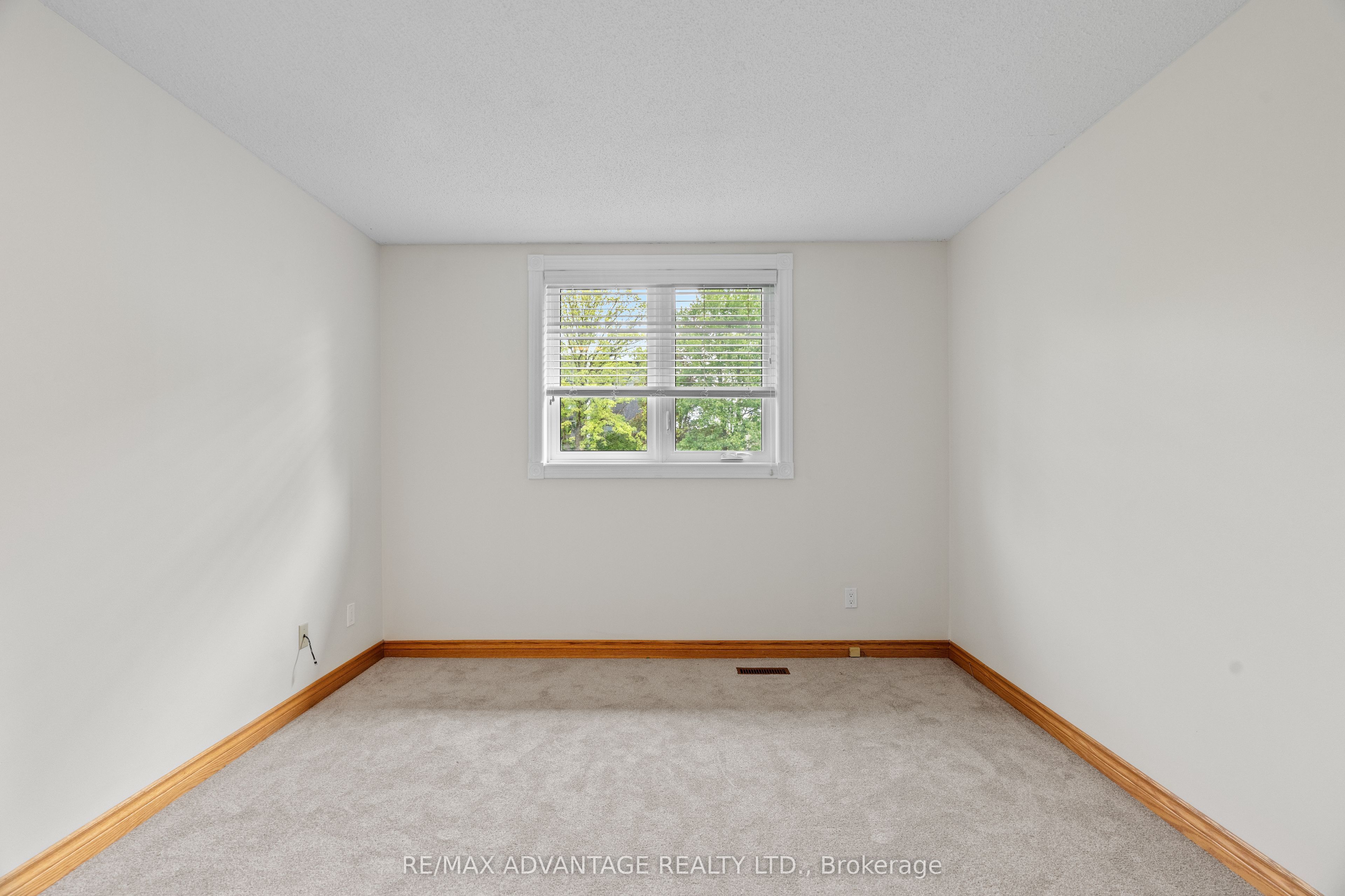 1554 Hastings Drive Property Photo 25