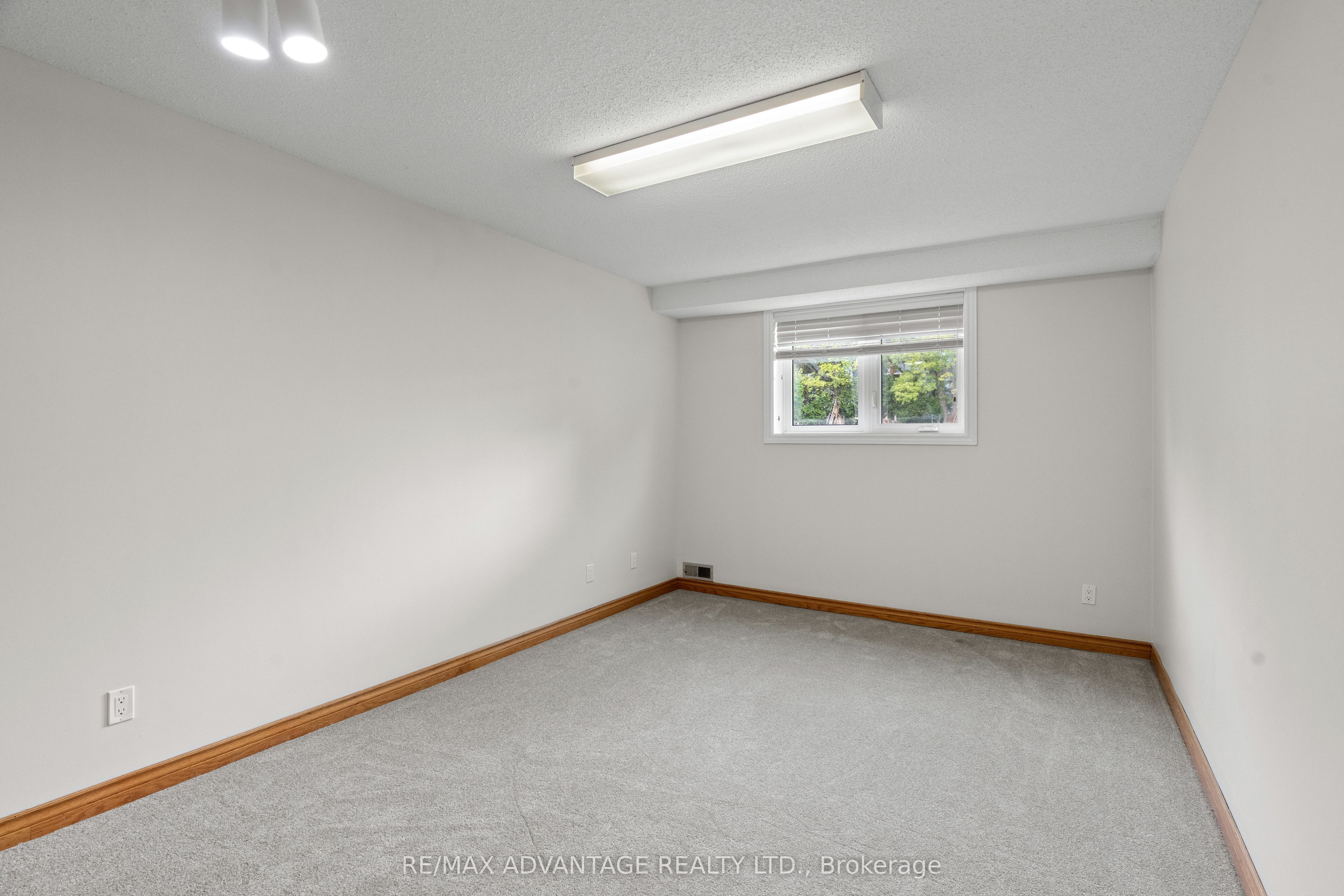 1554 Hastings Drive Property Photo 36