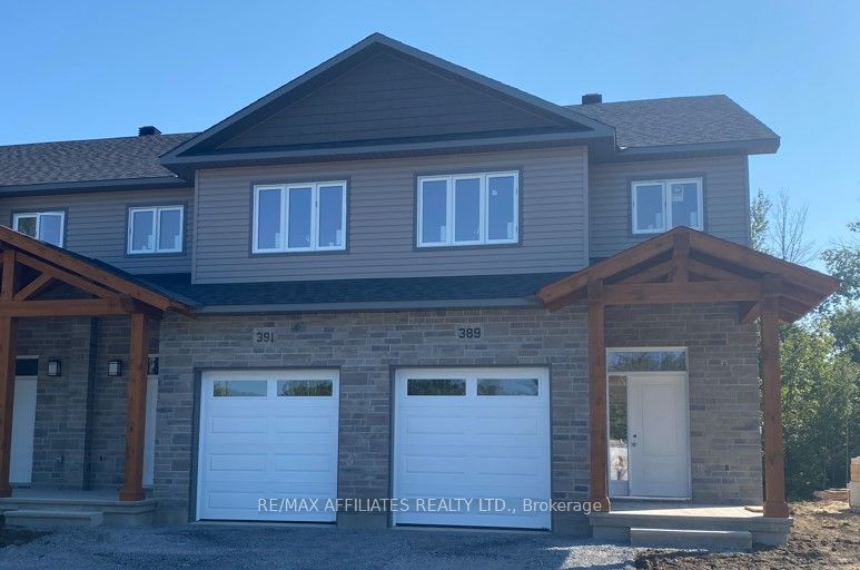363 Voyageur Place Property Photo 2