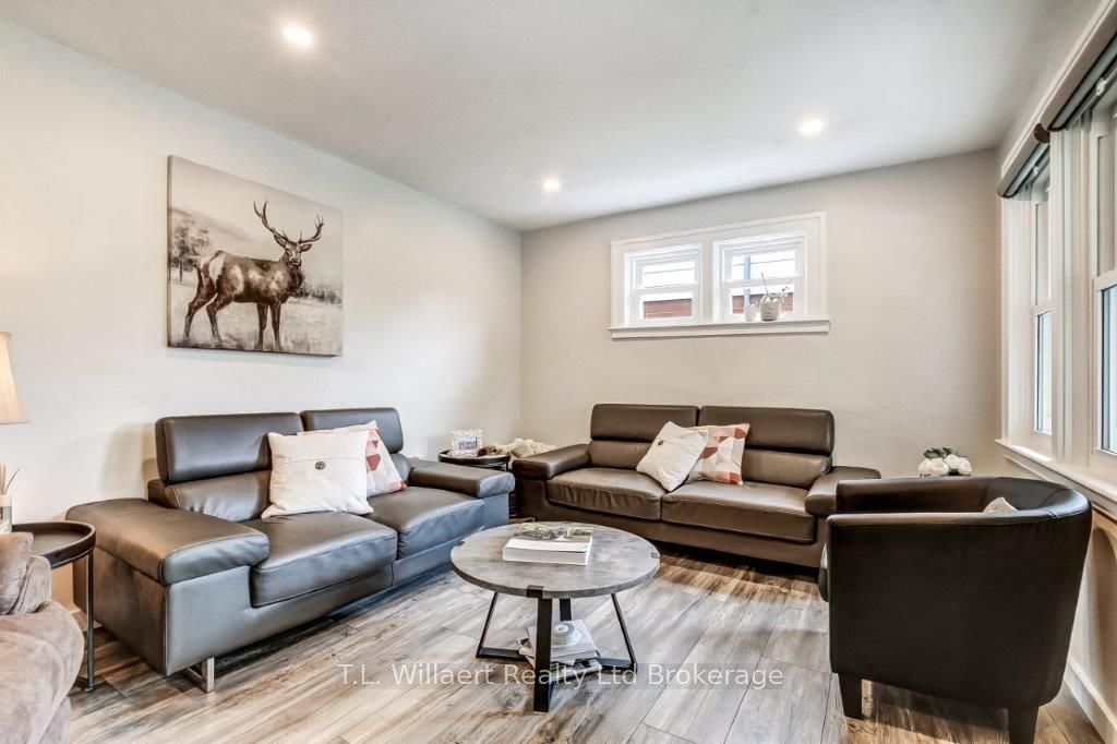 258 Graham Street Property Photo 6