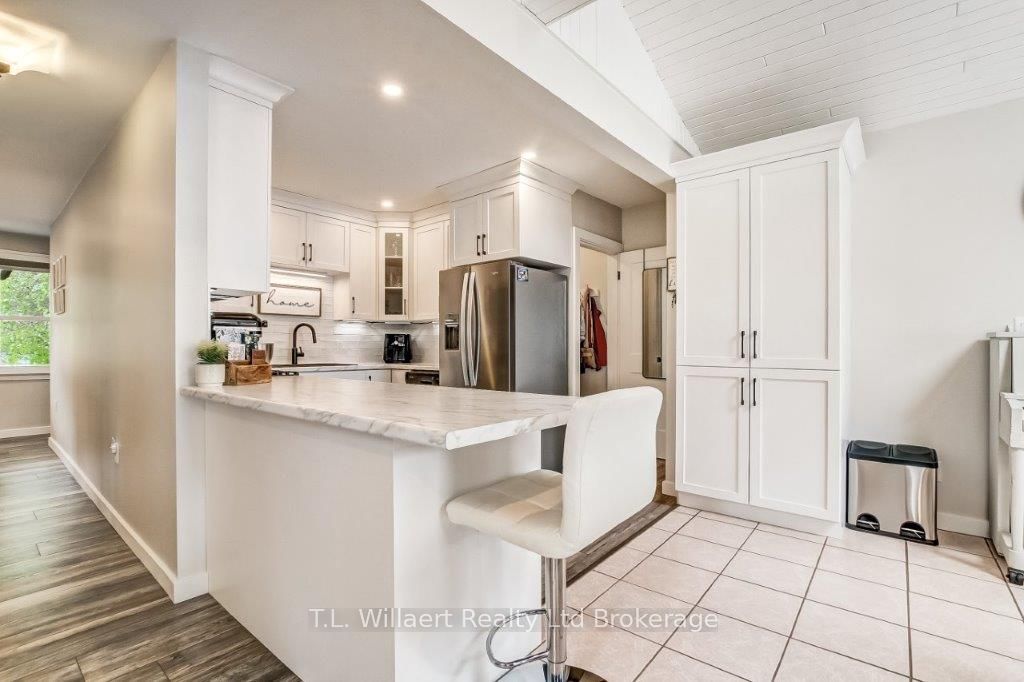 258 Graham Street Property Photo 8