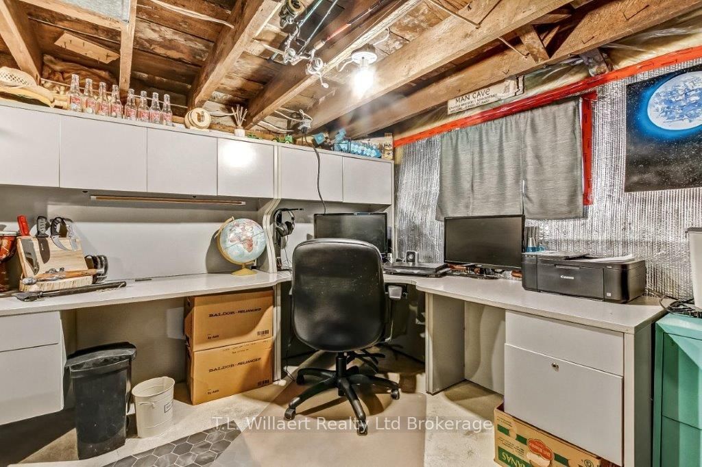 258 Graham Street Property Photo 20