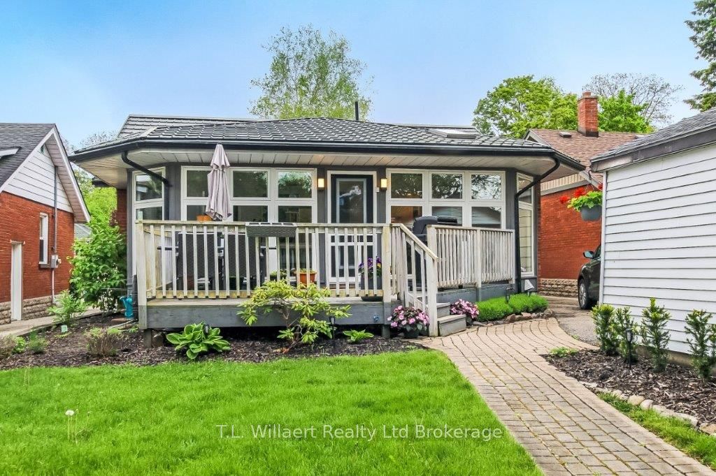 258 Graham Street Property Photo 28