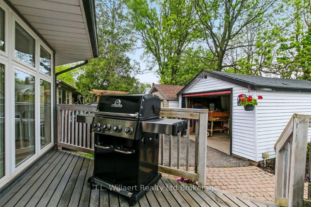 258 Graham Street Property Photo 30