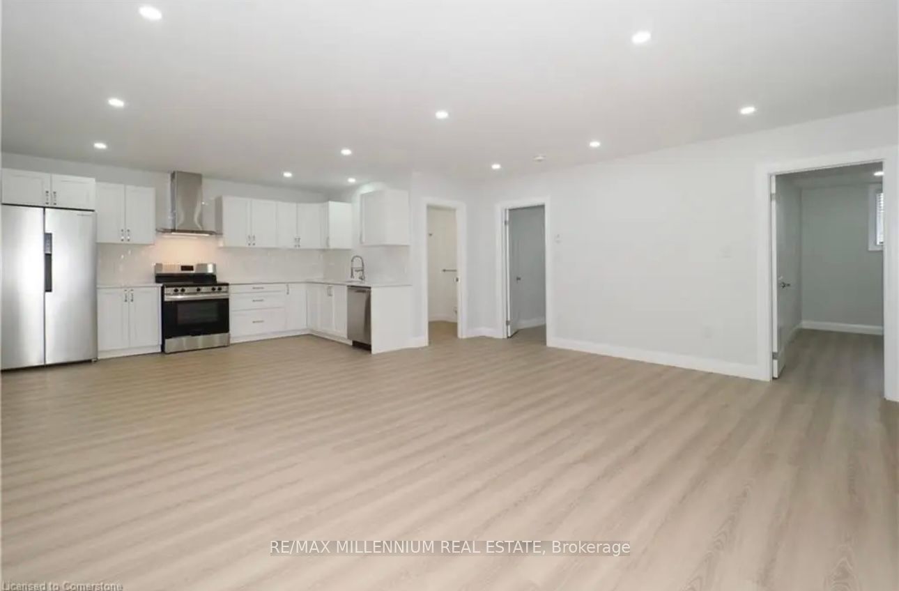 8 Walter Street 2 Property Photo 3