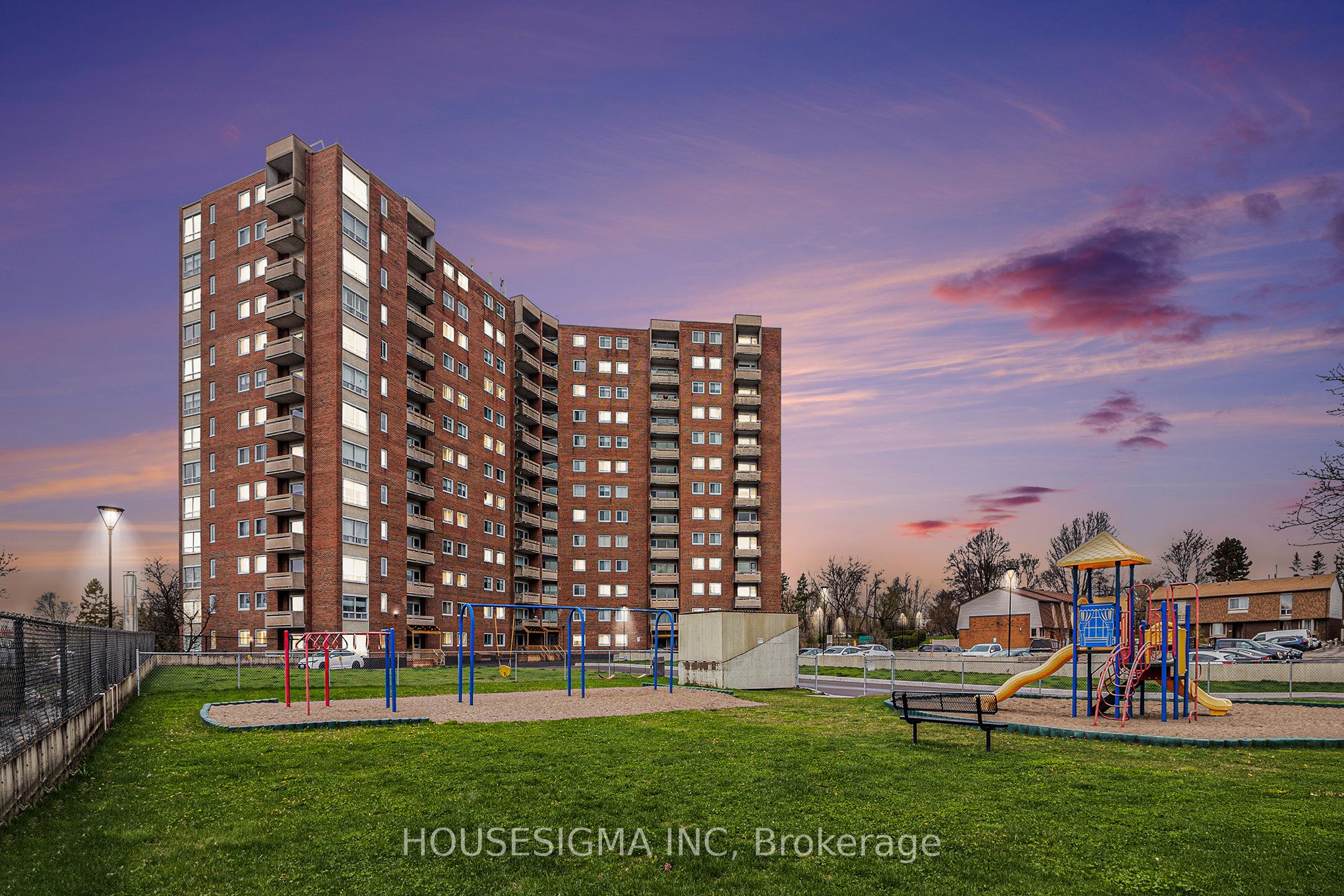#113 - 915 Elmsmere Road Property Photo 1