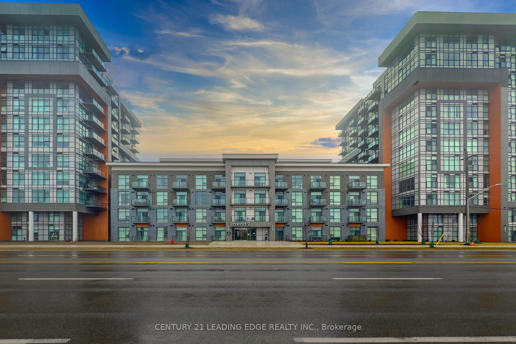 460 Dundas St E Property Photo 1