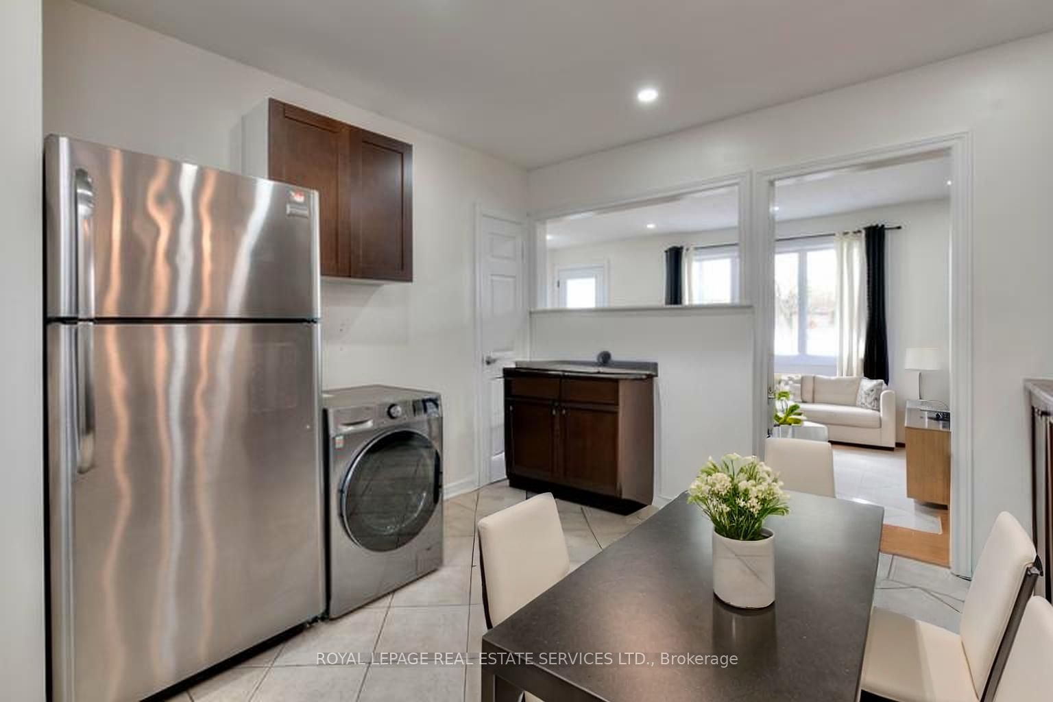 484 Speedvale Avenue Property Photo 2