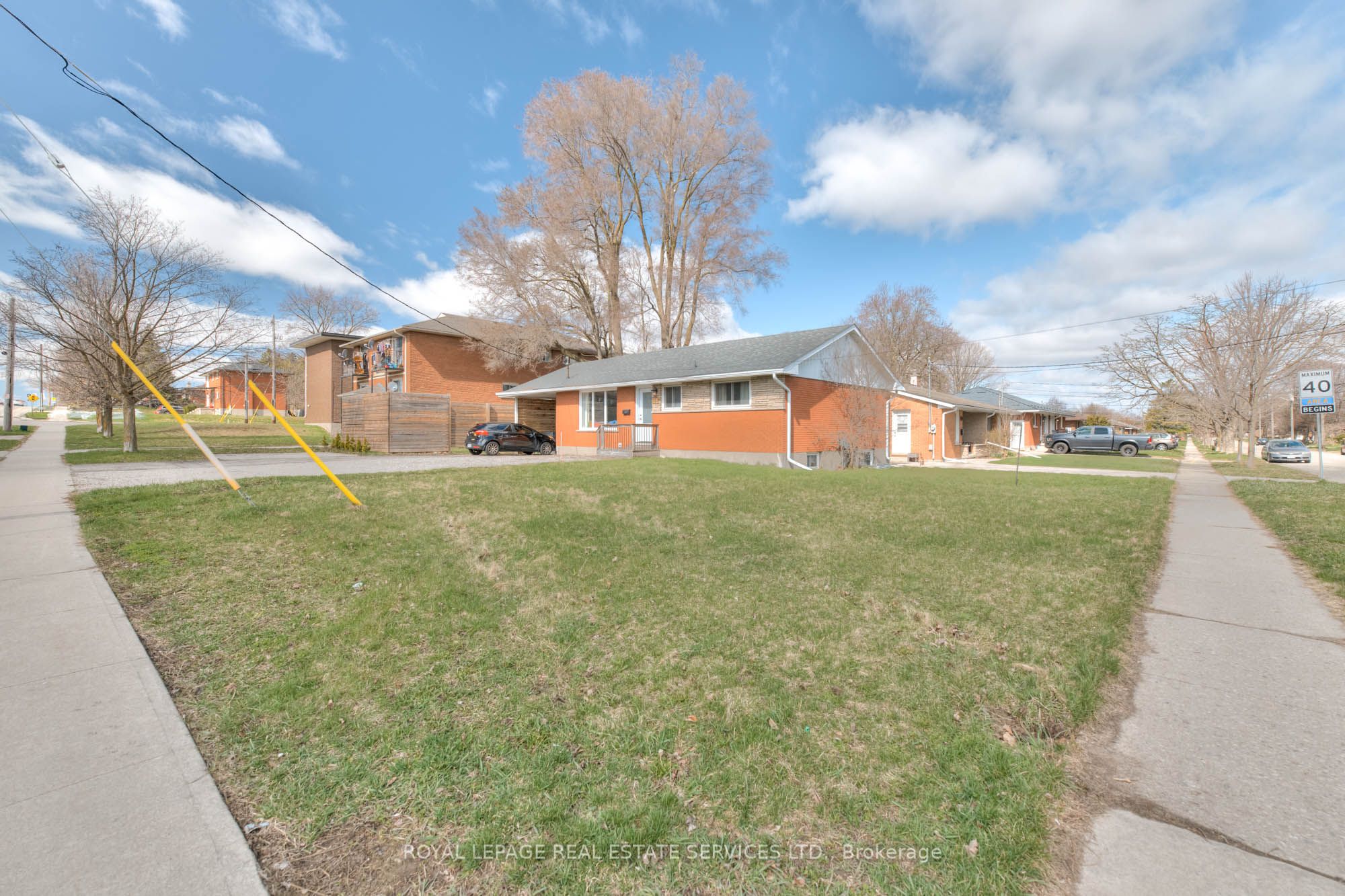 484 Speedvale Avenue Property Photo 17