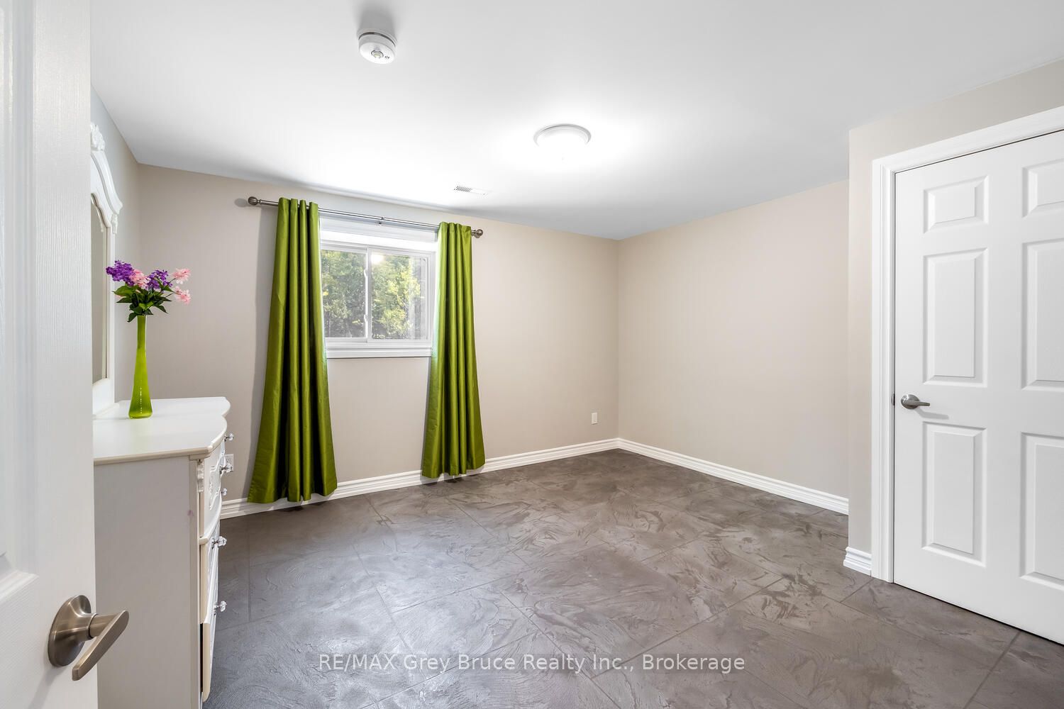 114 Pike Street Property Photo 33