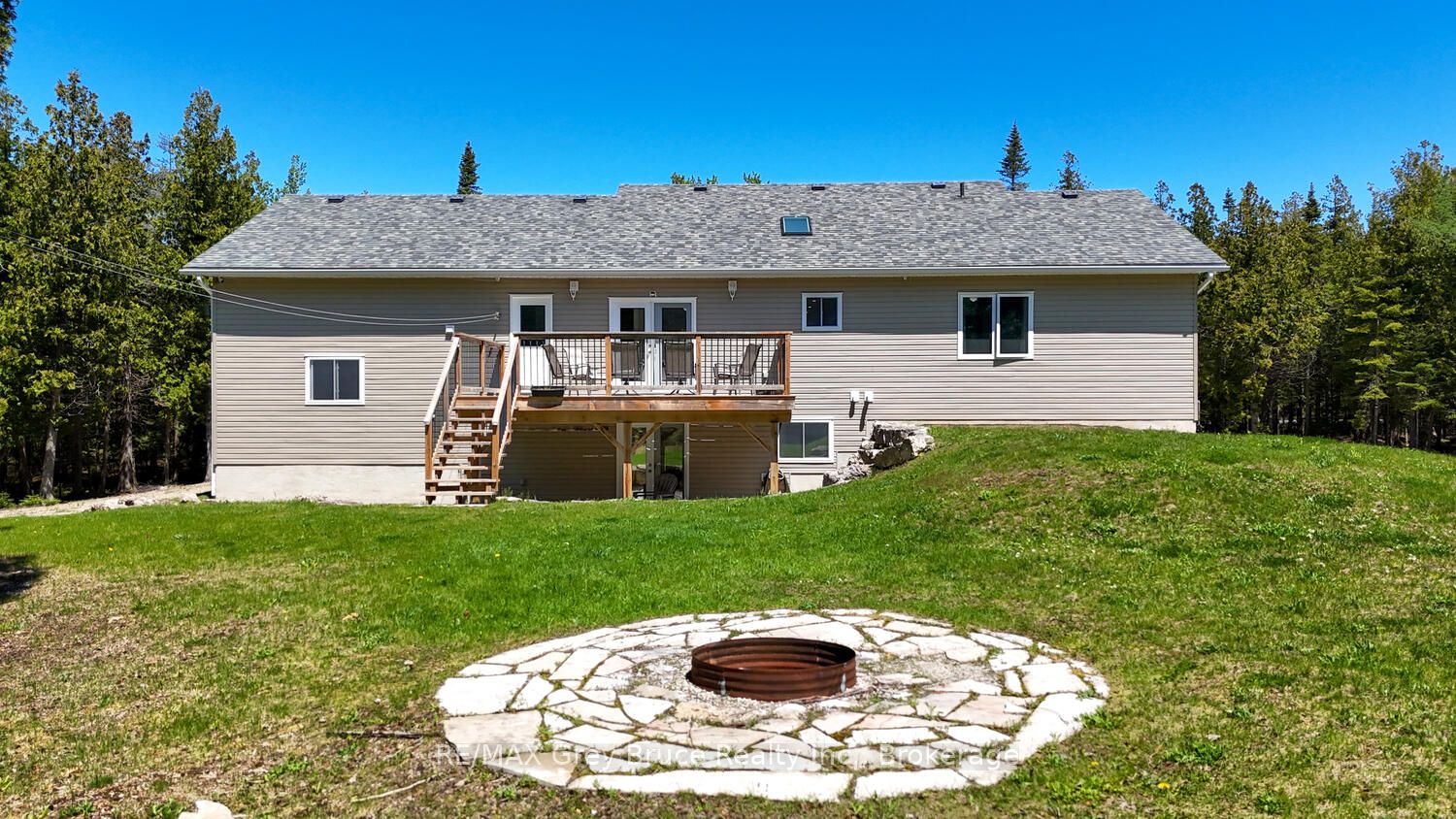 114 Pike Street Property Photo 40