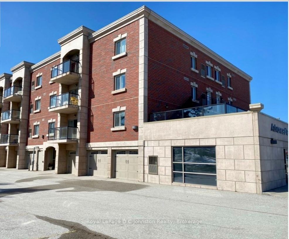 221 Adelaide Street 202 Property Photo 16