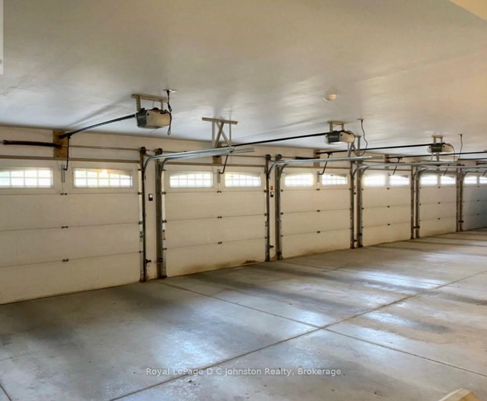 221 Adelaide Street 202 Property Photo 20