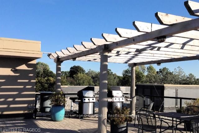 221 Adelaide Street 202 Property Photo 23