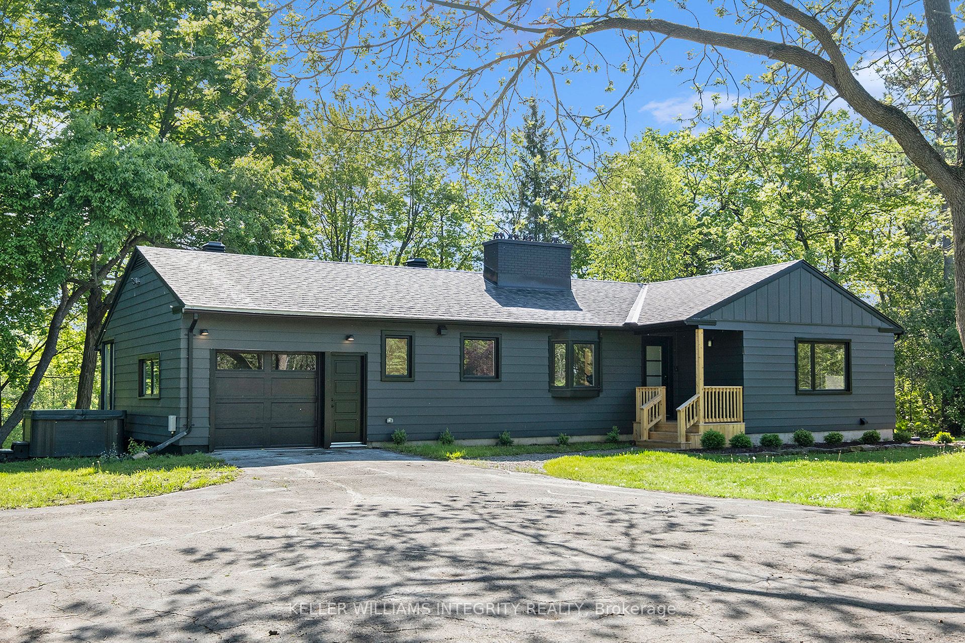 17 Lockview Road Property Photo 2