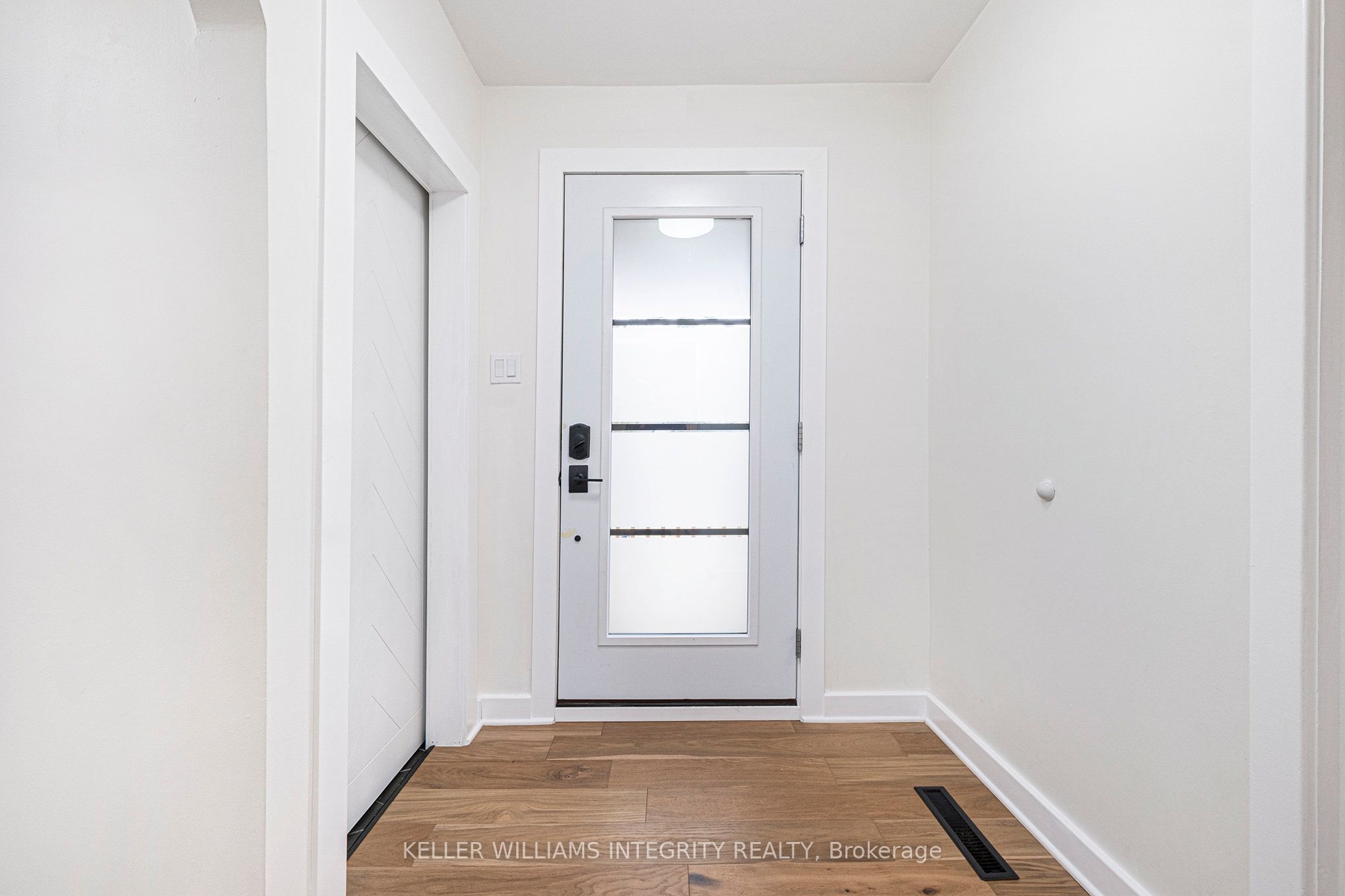 17 Lockview Road Property Photo 6