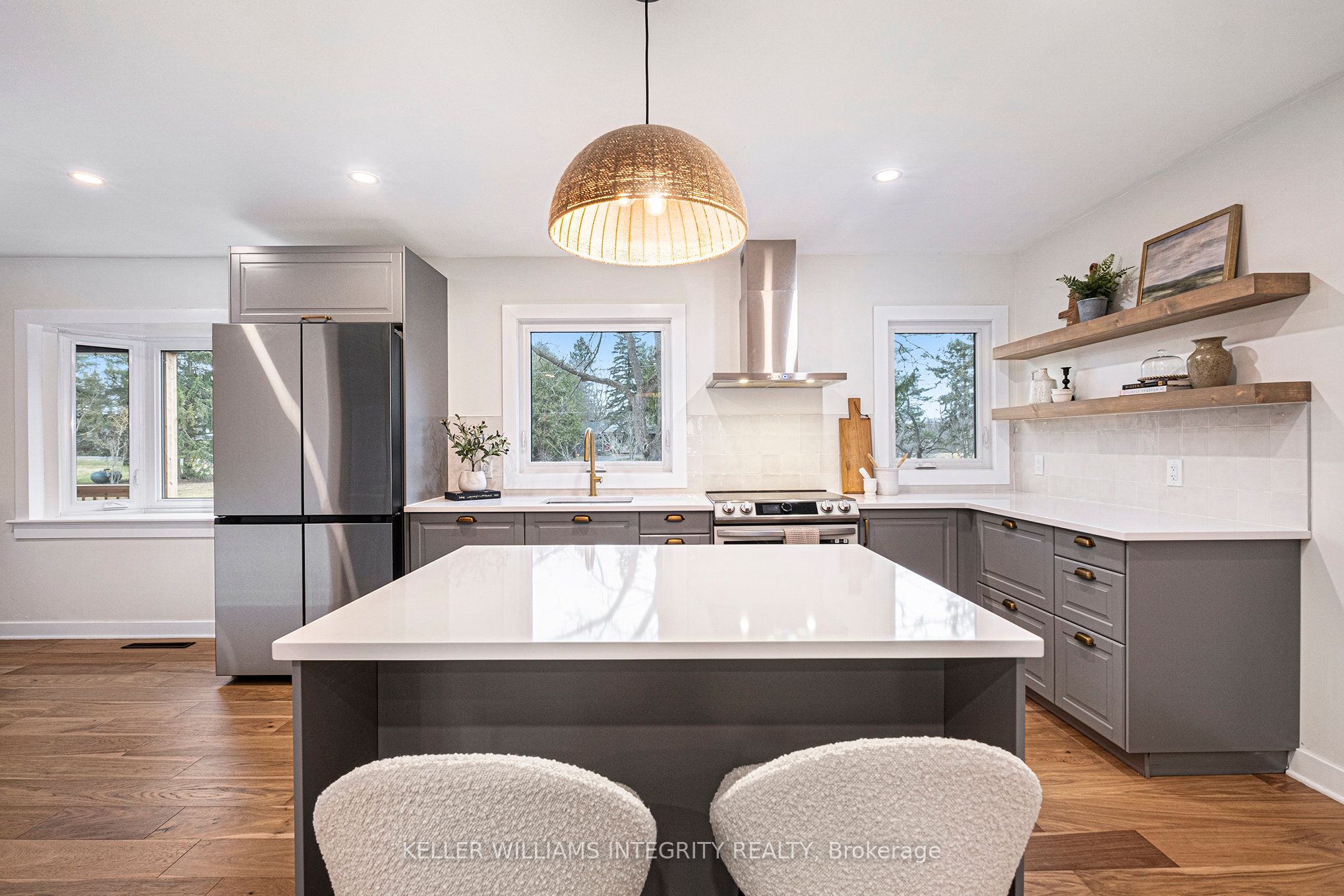 17 Lockview Road Property Photo 10