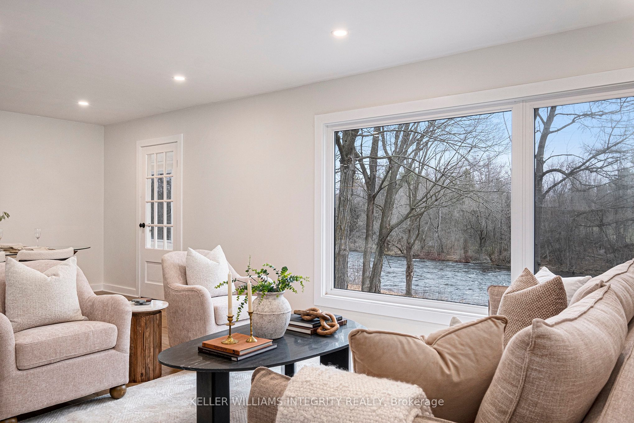 17 Lockview Road Property Photo 14