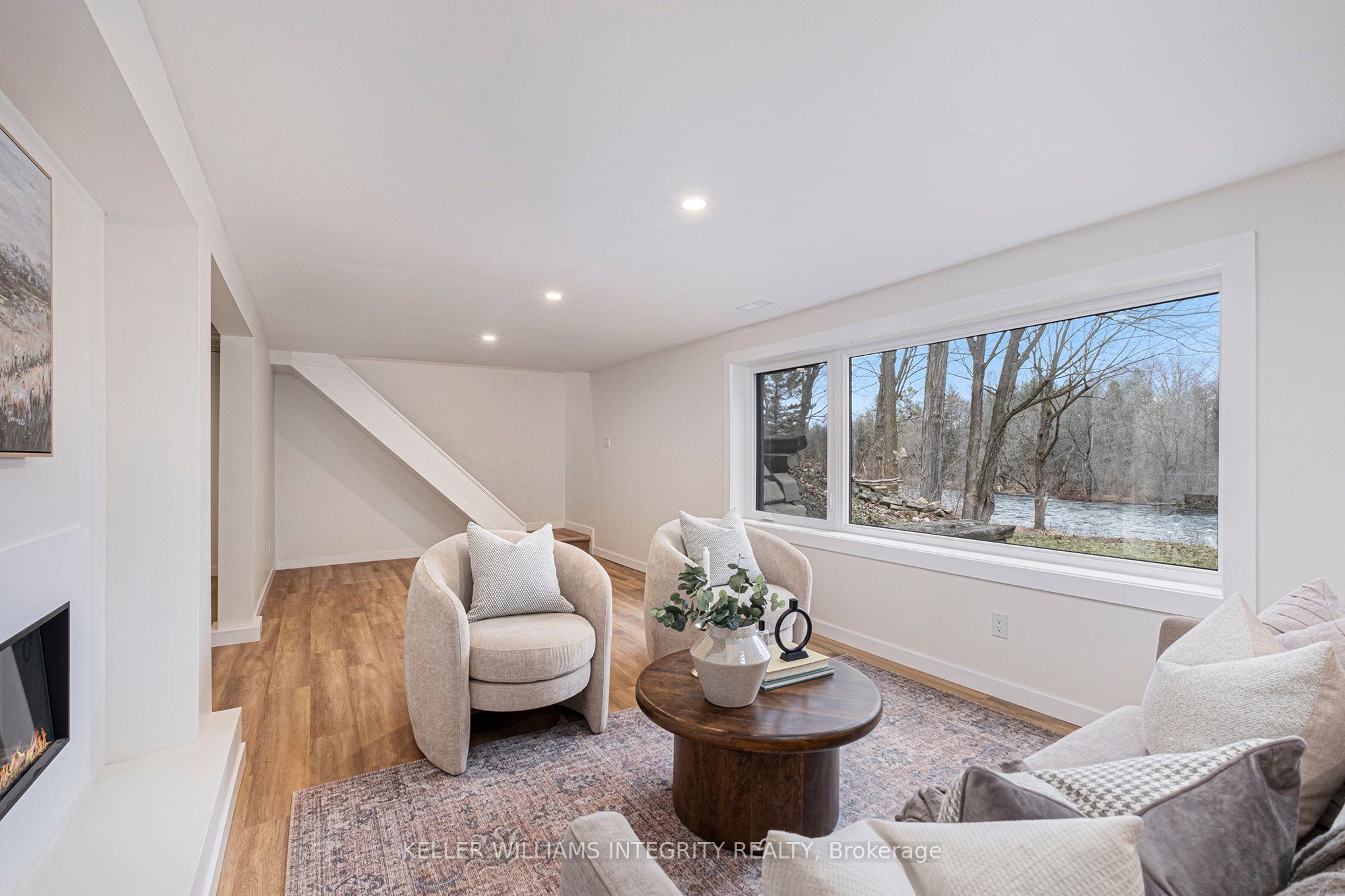 17 Lockview Road Property Photo 24