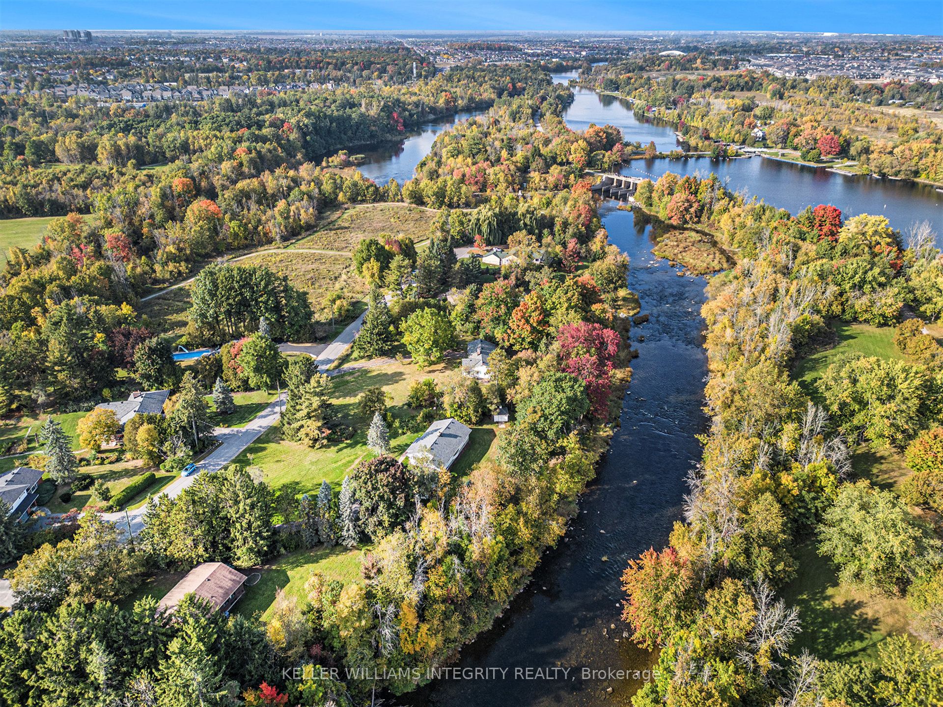 17 Lockview Road Property Photo 35