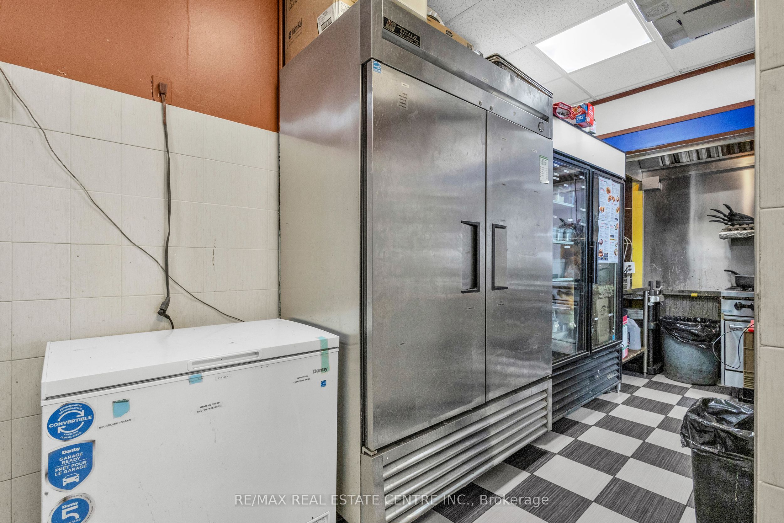 156 Dundas Street Property Photo 24