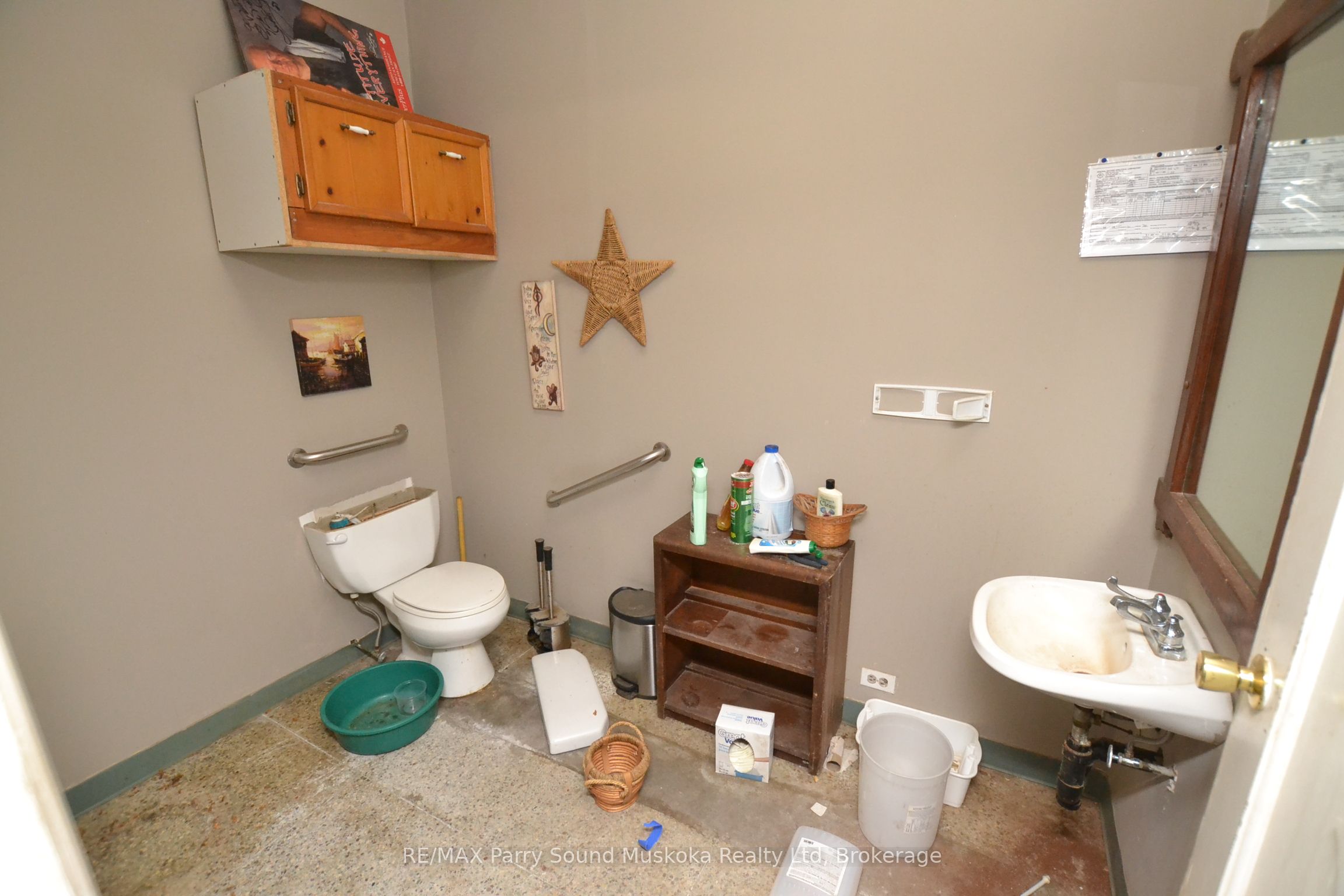 1672 Hwy 69 Property Photo 14
