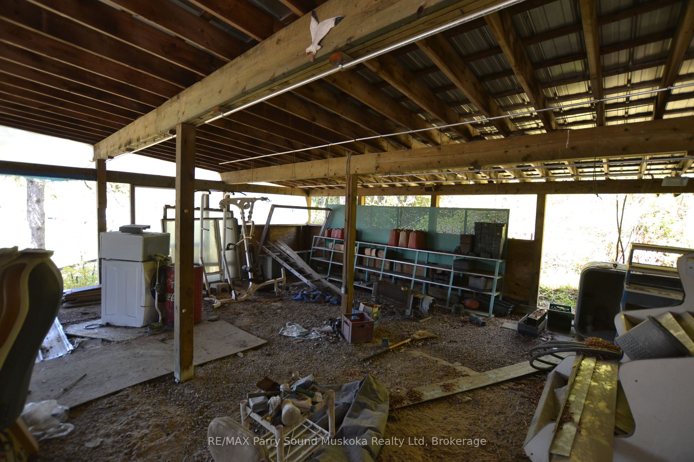 1672 Hwy 69 Property Photo 17