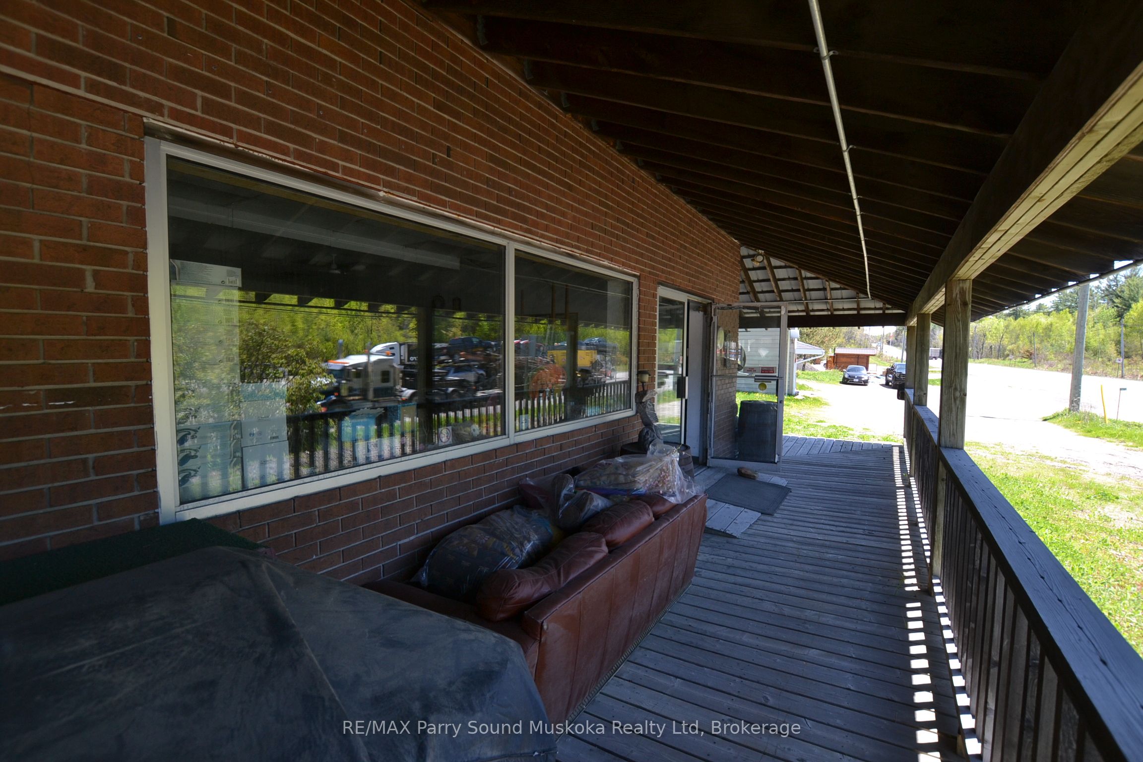 1672 Hwy 69 Property Photo 19