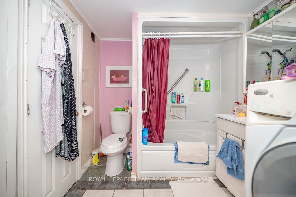 72 Sebastopol Drive Property Photo 16
