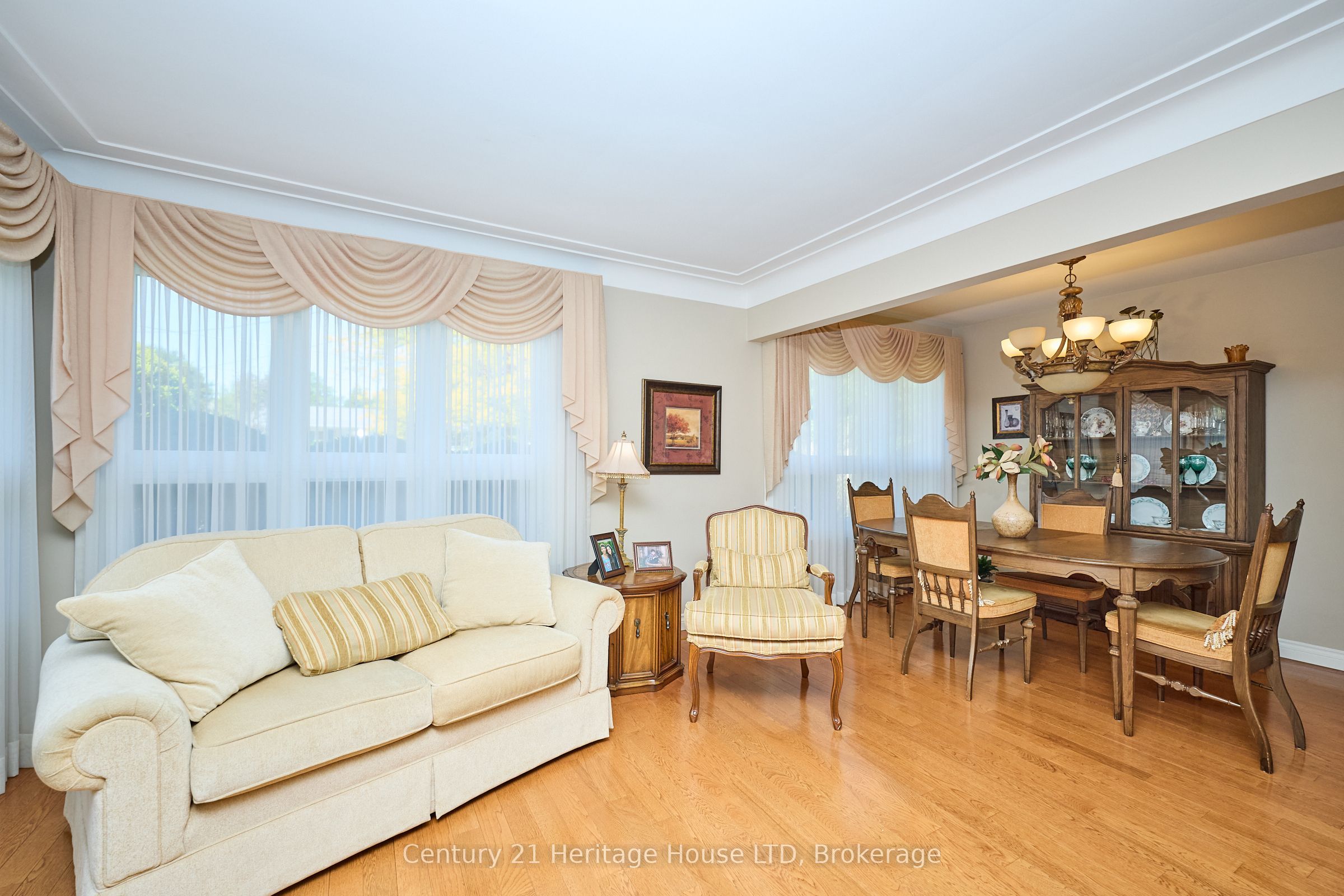 4668 Pinedale Drive Property Photo 6