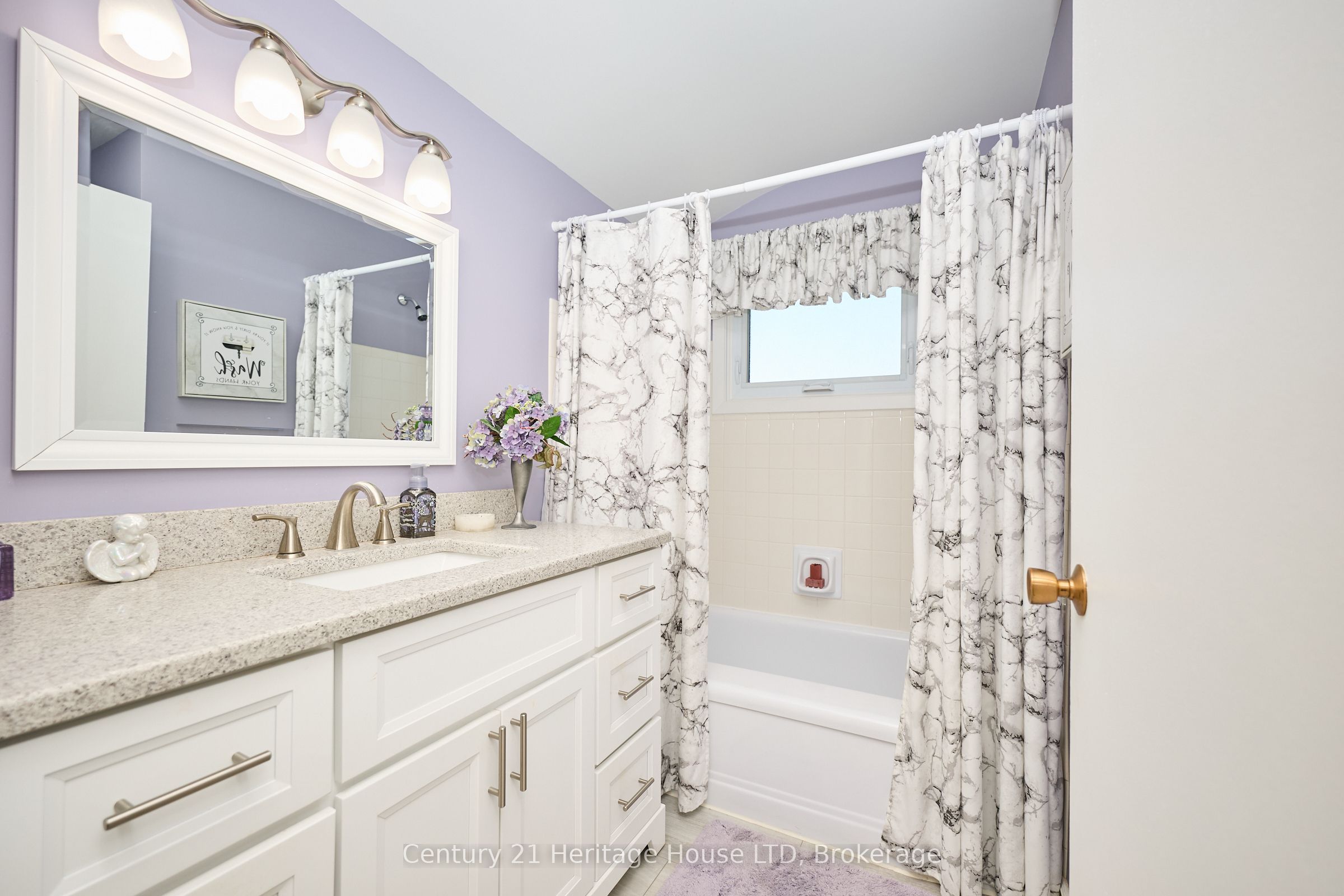 4668 Pinedale Drive Property Photo 12