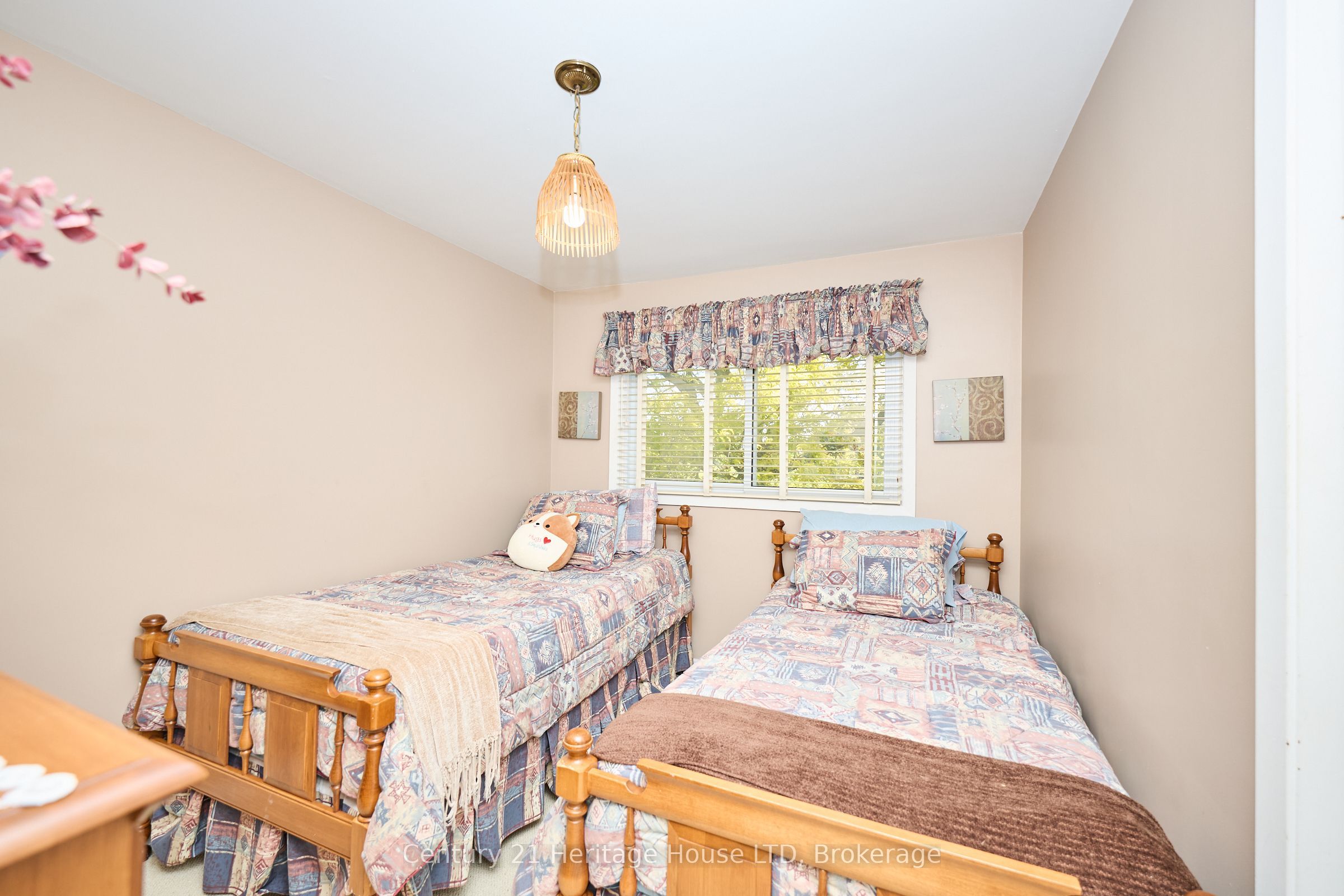 4668 Pinedale Drive Property Photo 15
