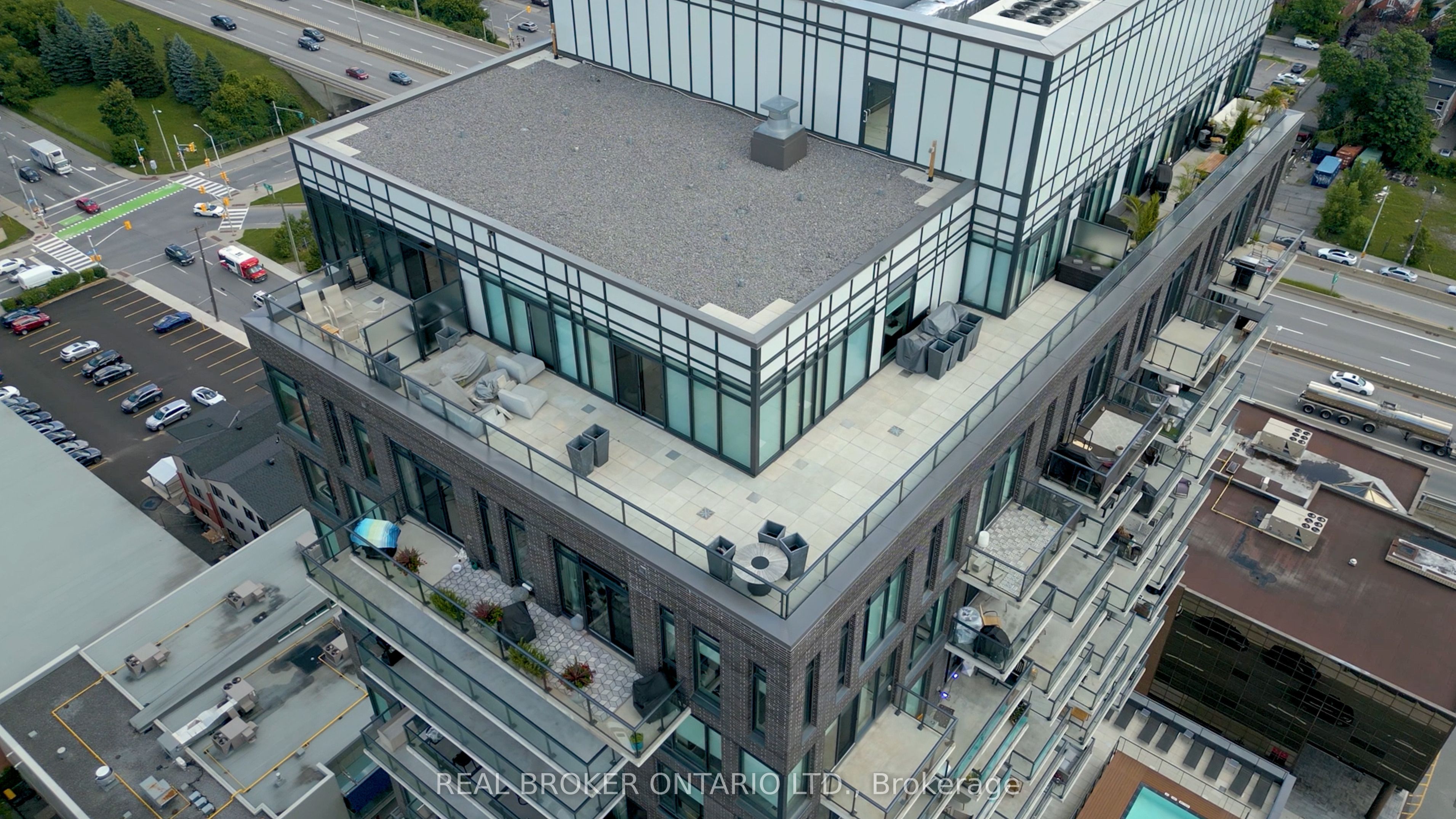 203 Catherine Street Property Photo 2