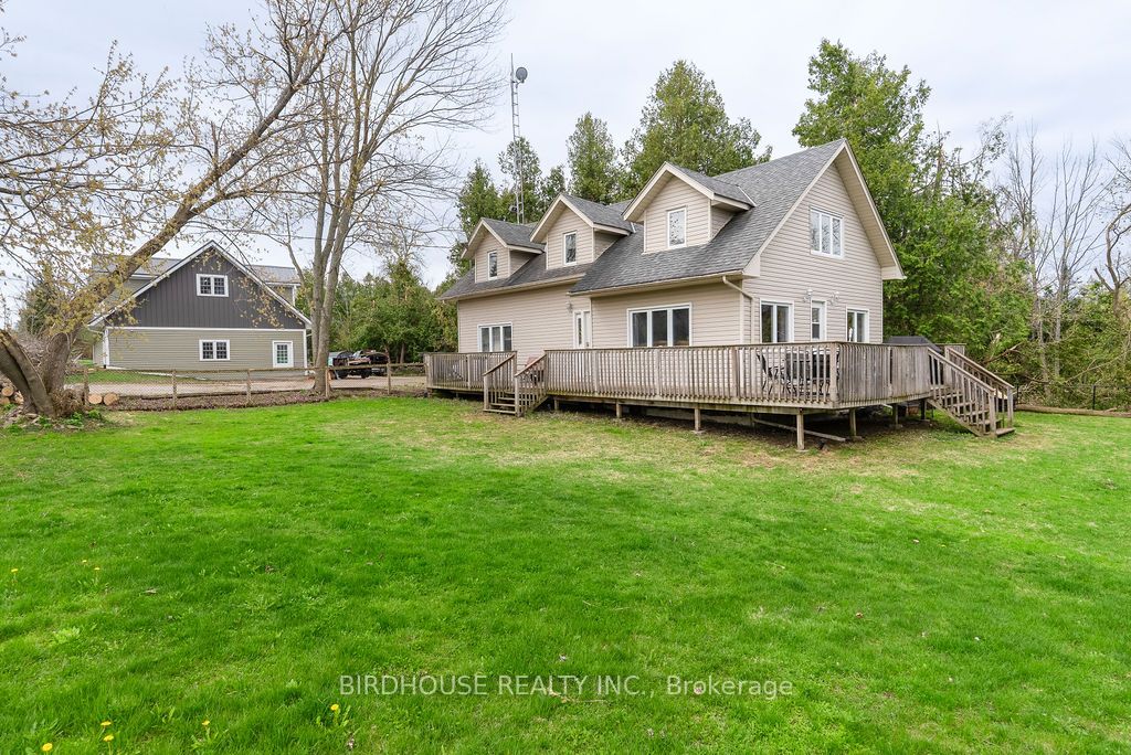 1393 Killarney Bay Road Property Photo 1