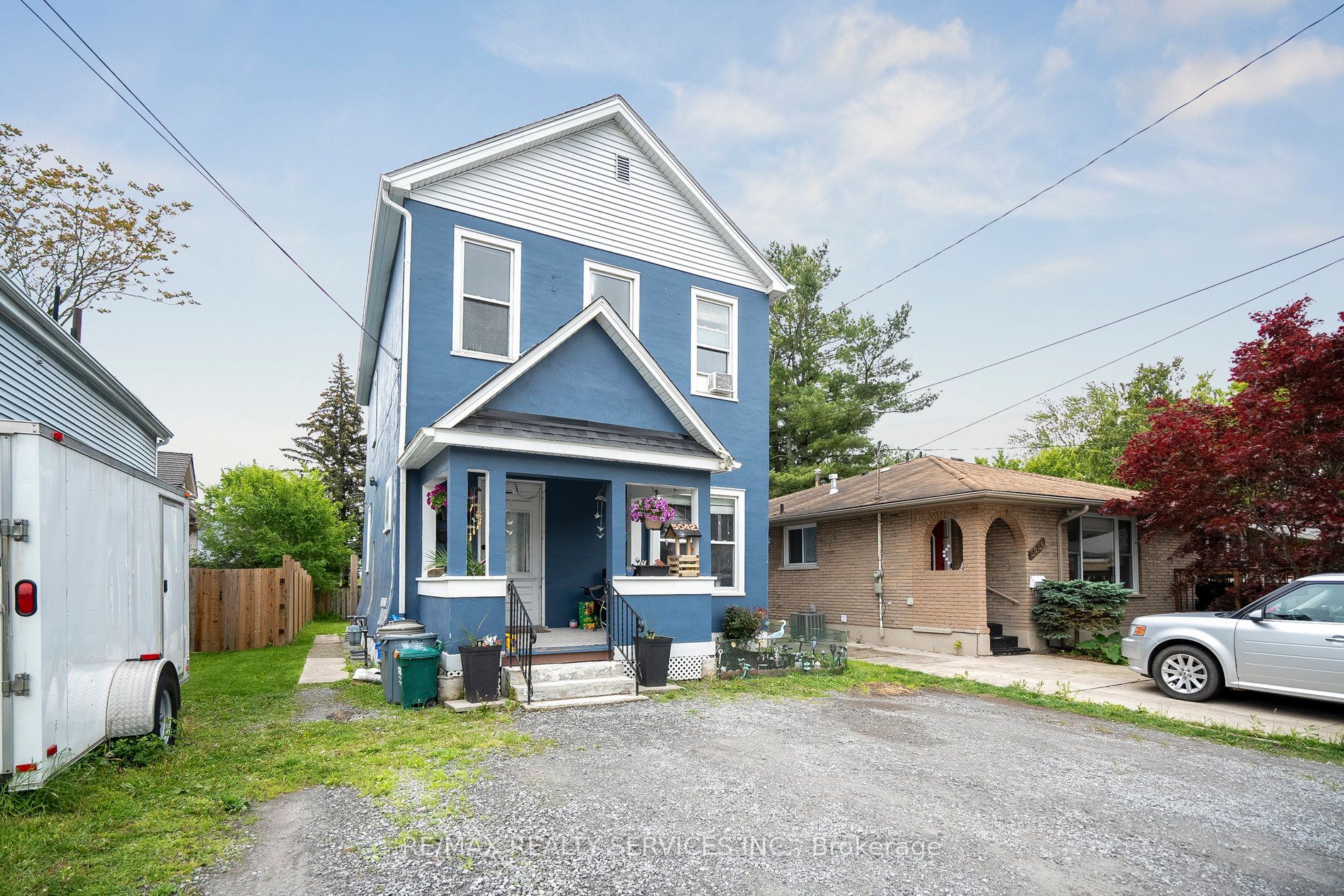 5042 Ontario Avenue Property Photo 1