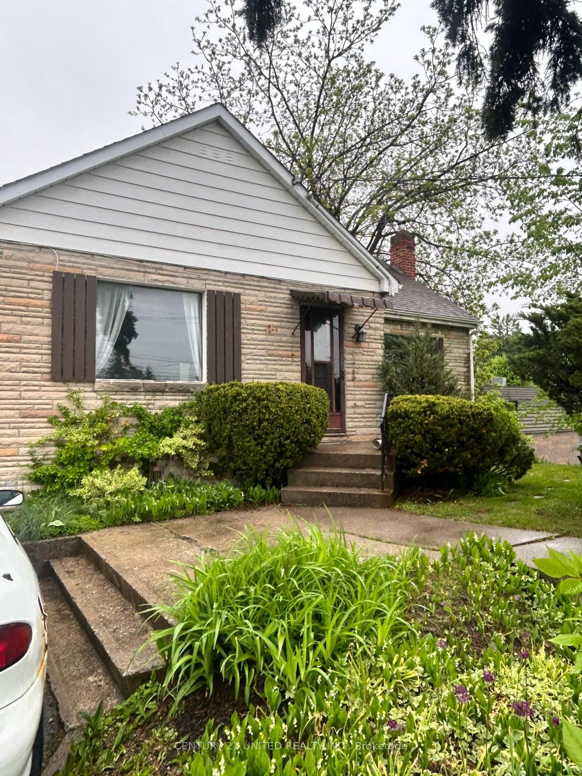 874 Chemong Road