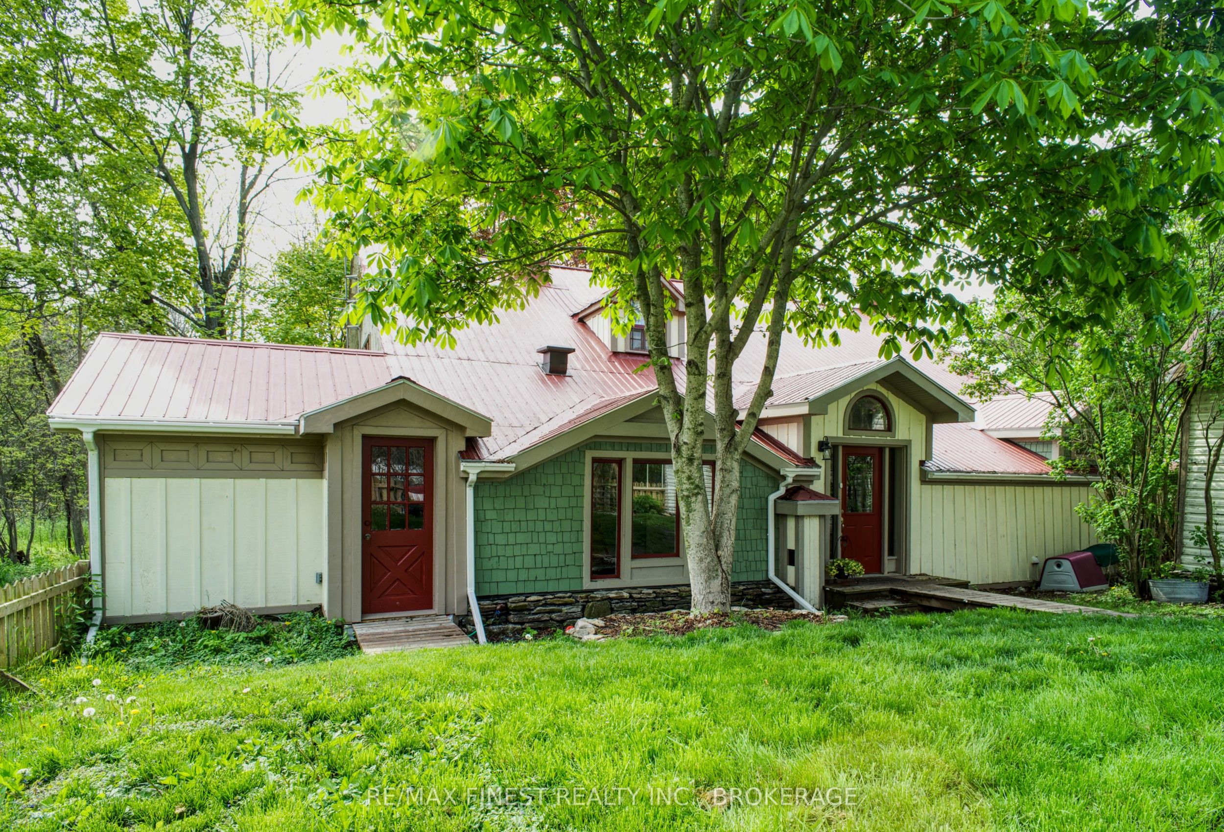 14005 Front Road Property Photo 34