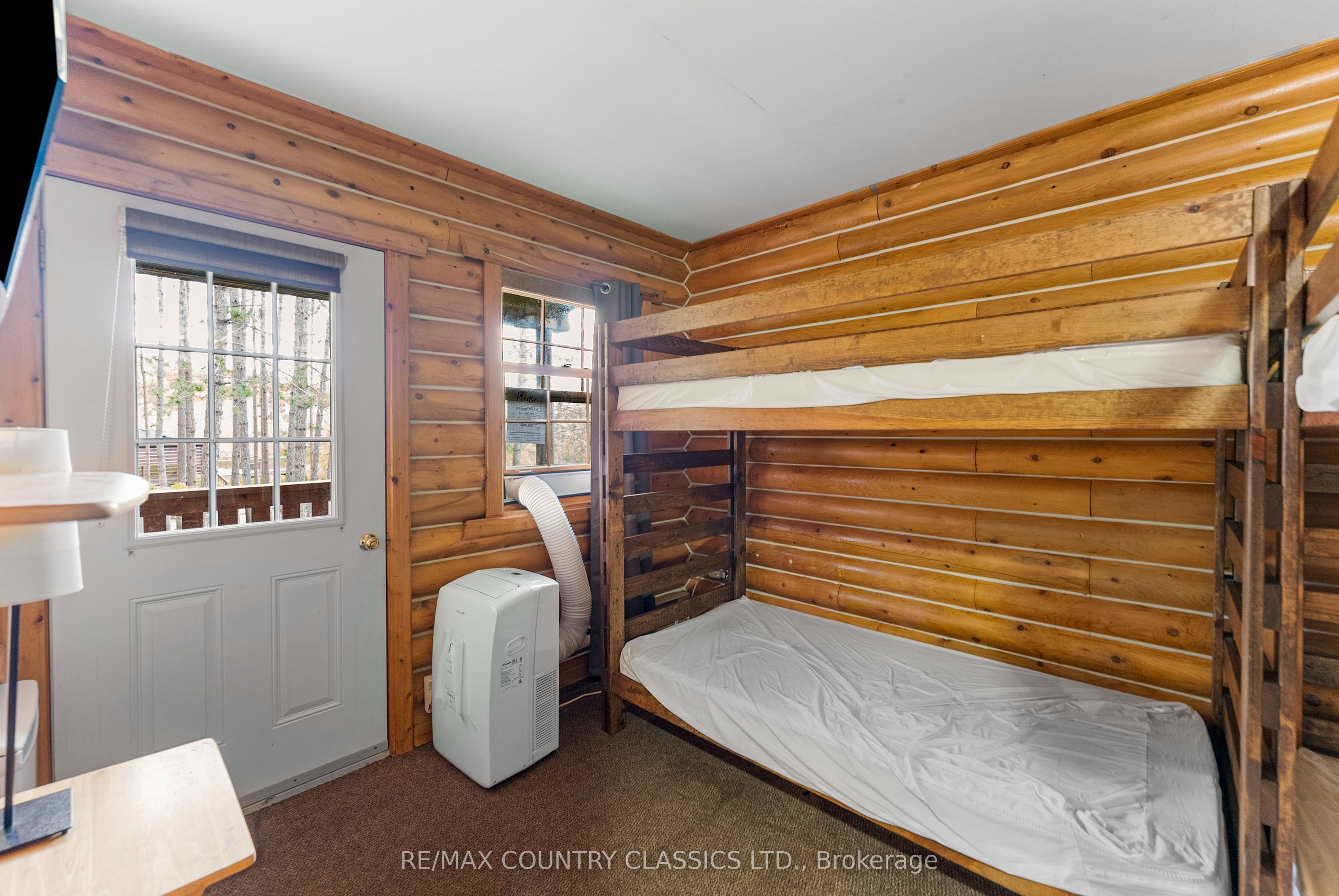 16 Beaver Creek Rd Property Photo 9