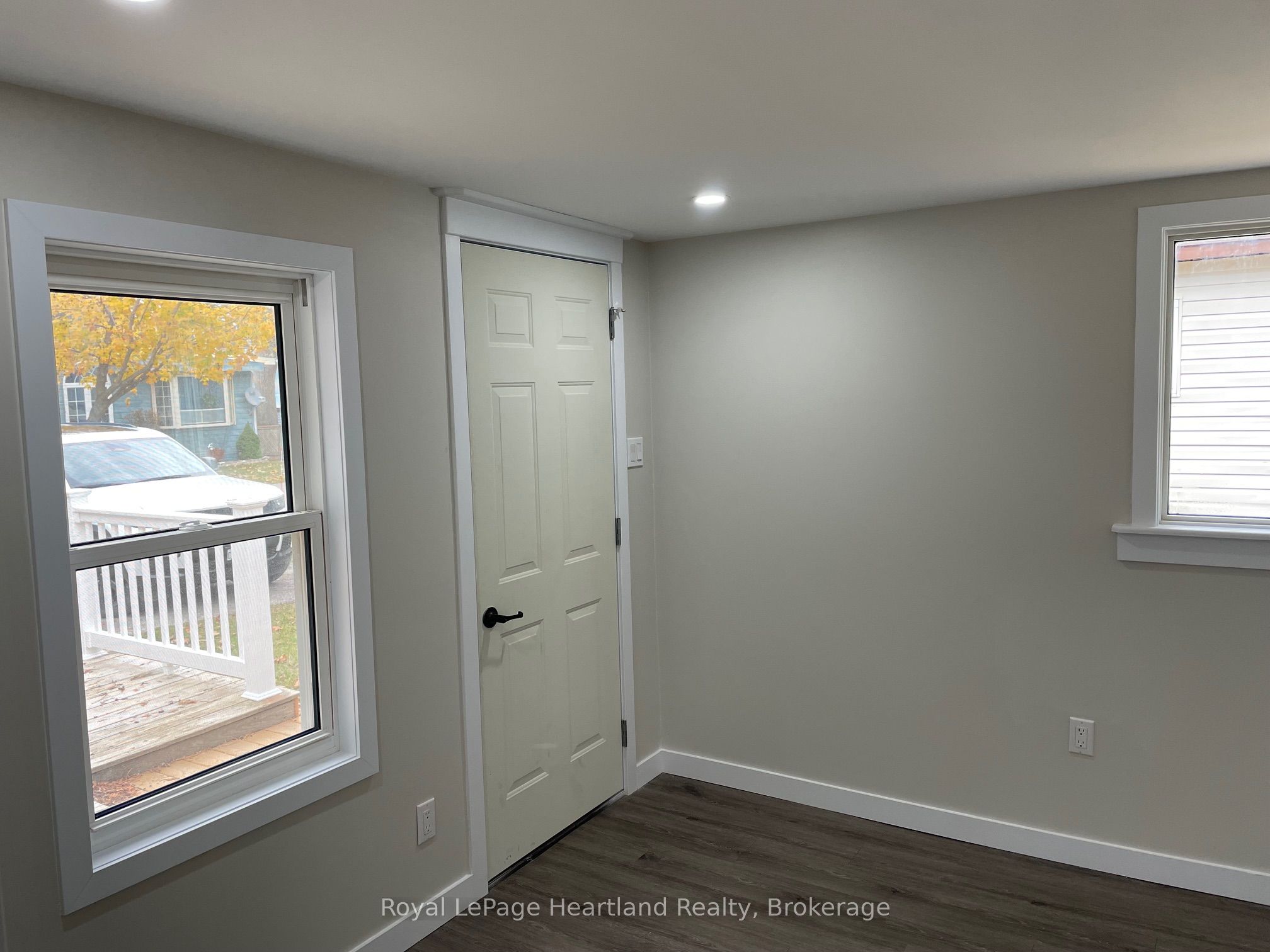 16 Bloomsbury Dr Property Photo 9