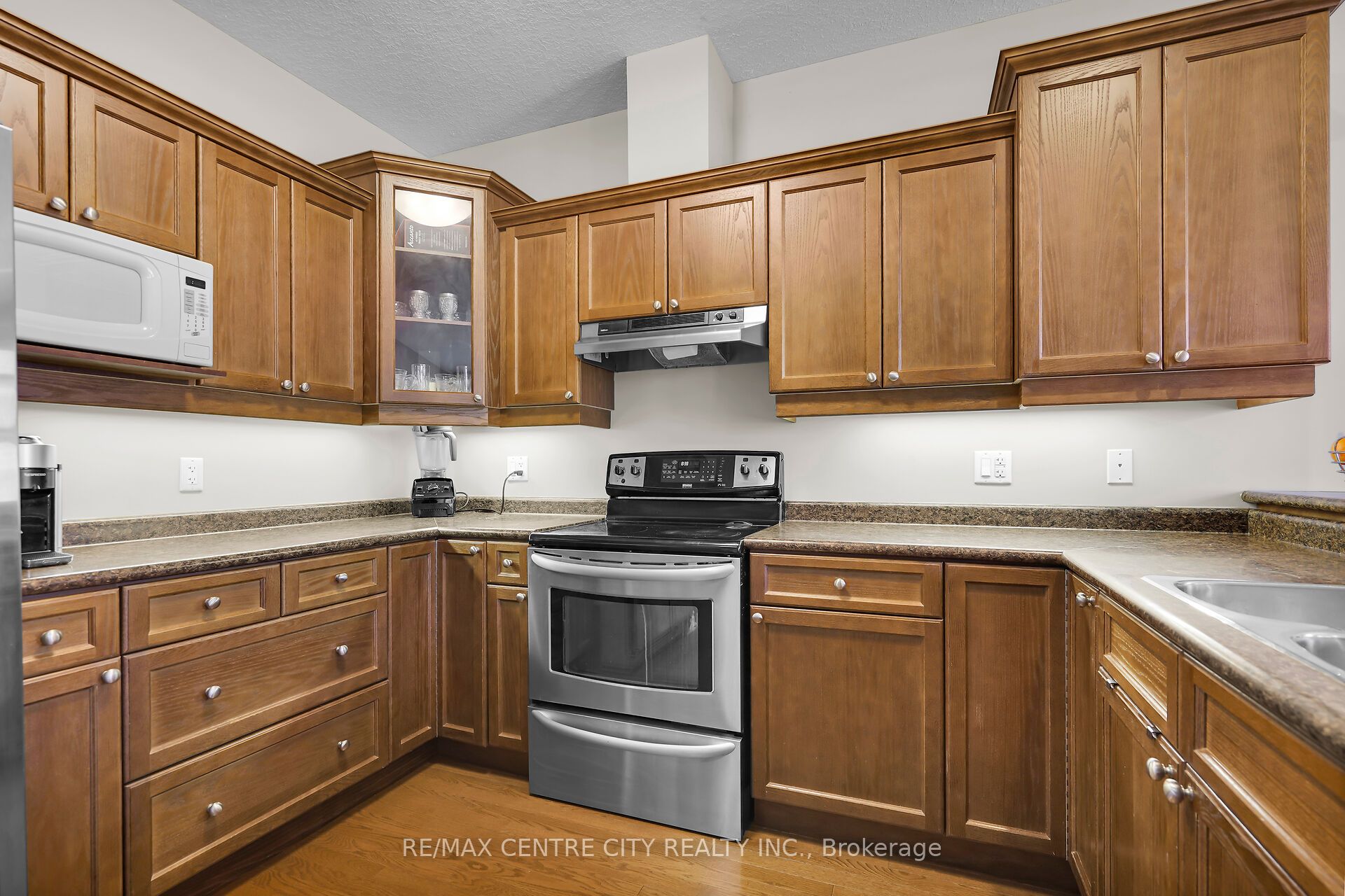 600 Hyde Park Road 278 Property Photo 13