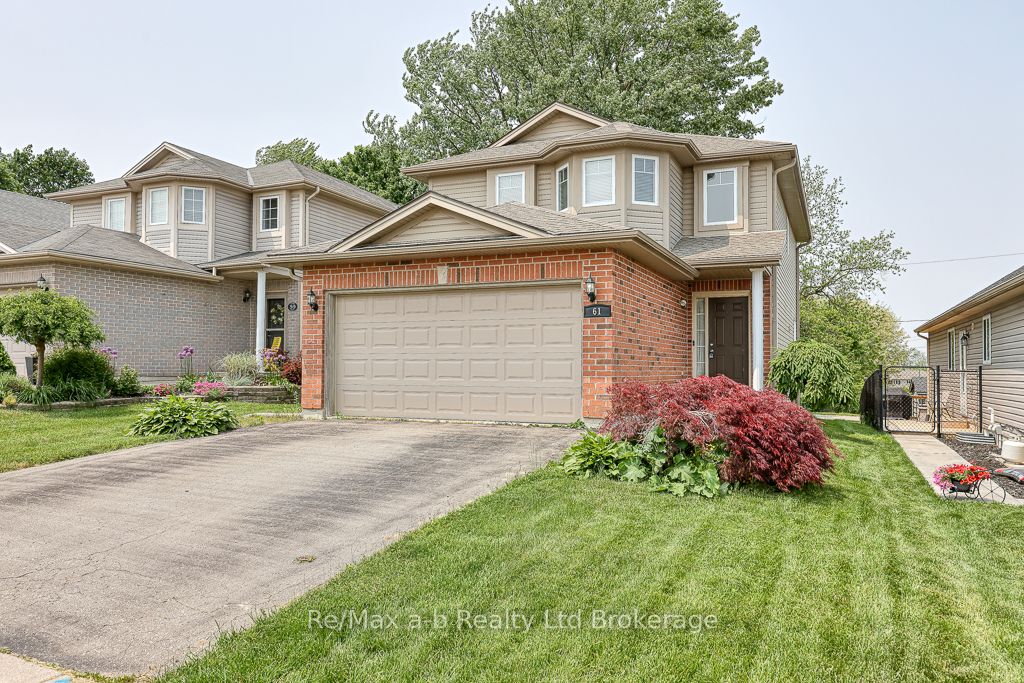 61 Kerr Crescent Property Photo 1