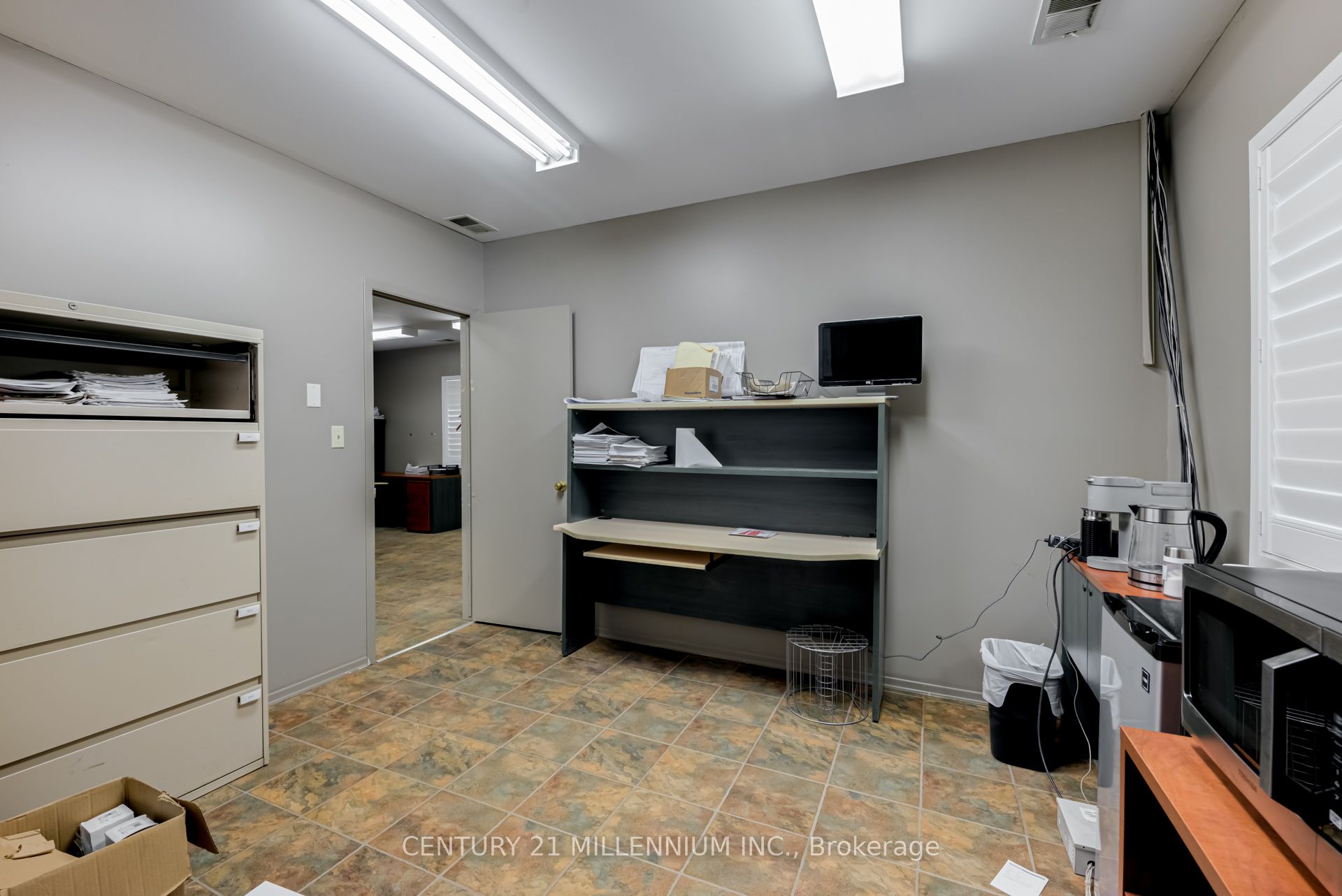 2073 Piper Lane Property Photo 14