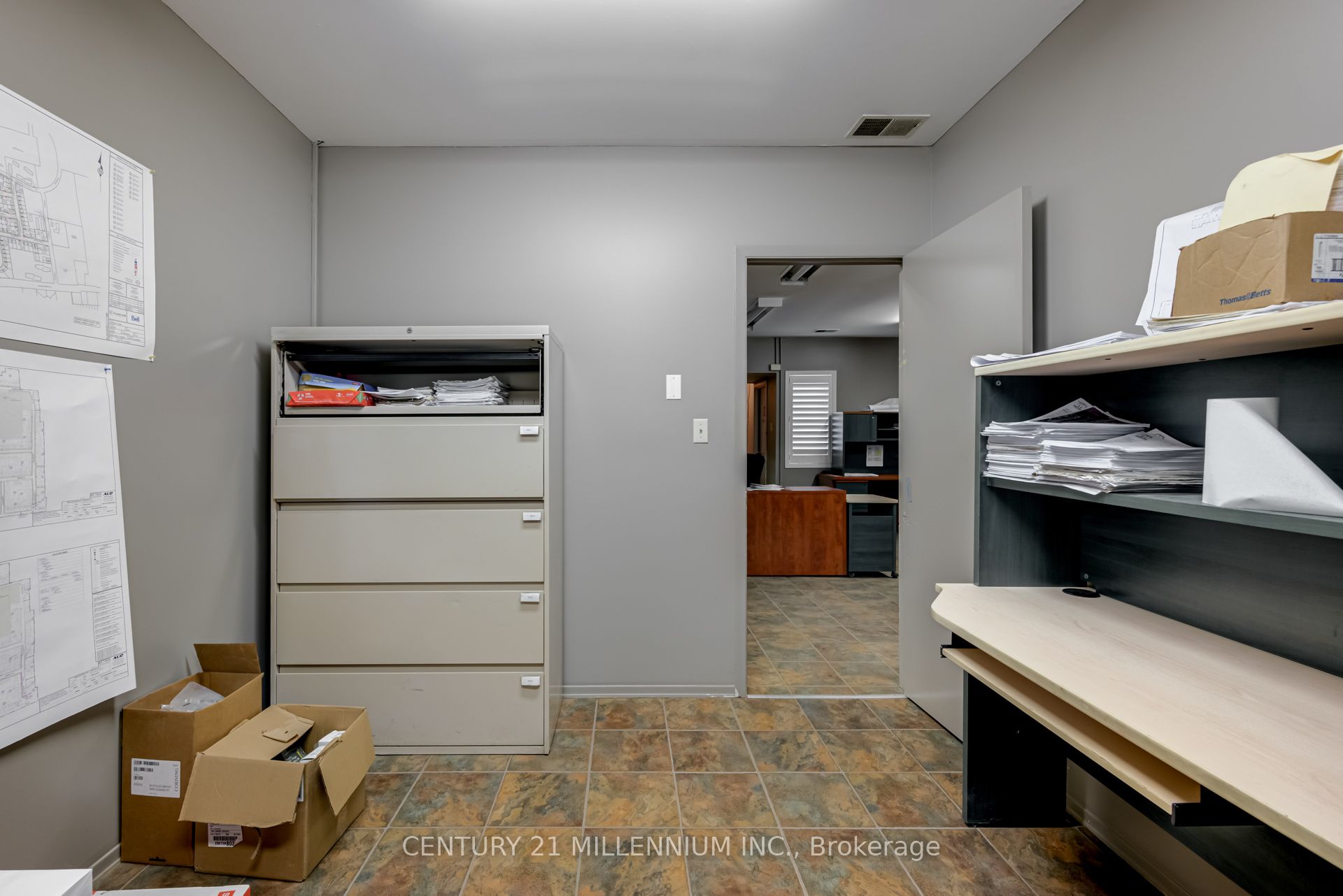2073 Piper Lane Property Photo 15