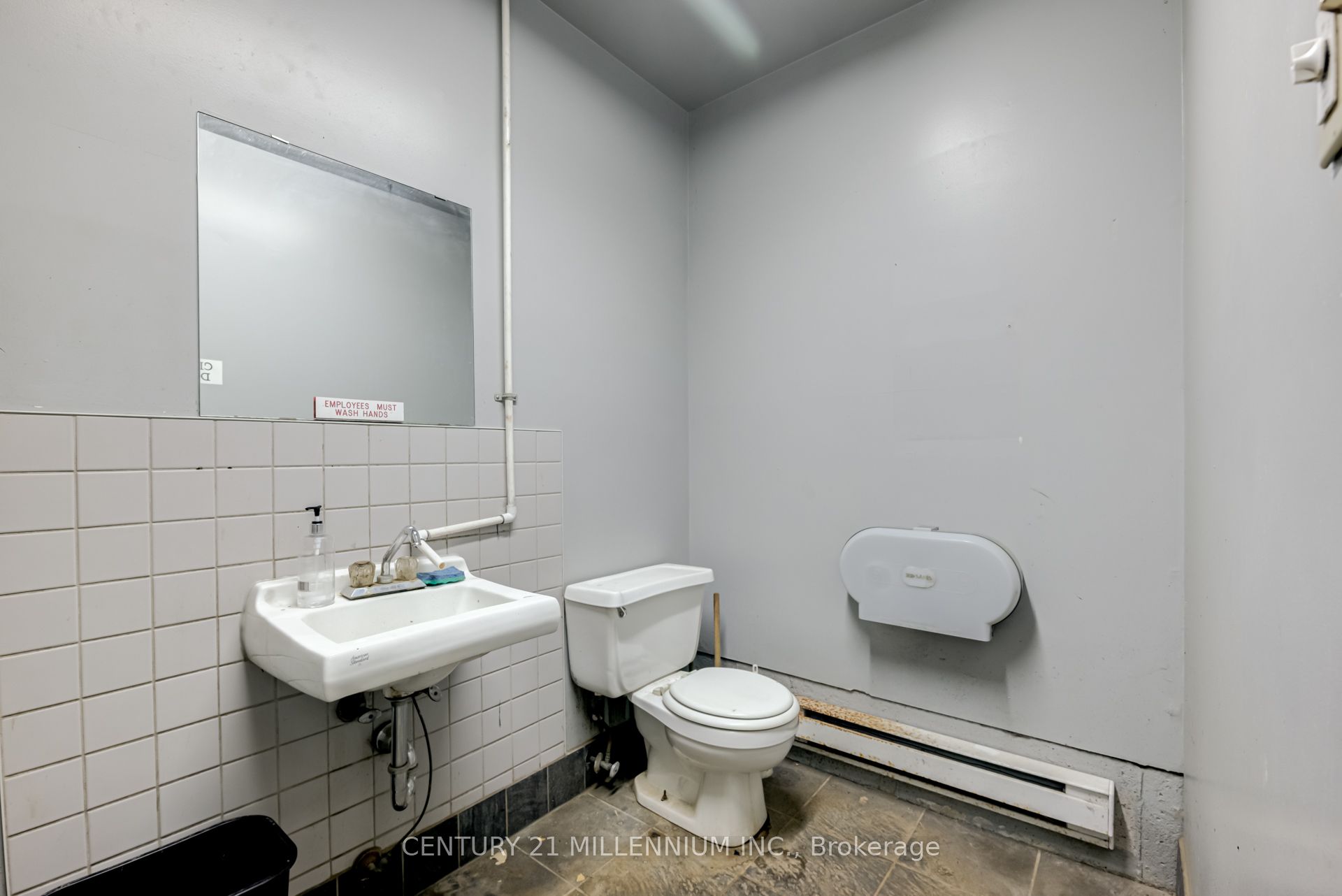2073 Piper Lane Property Photo 24