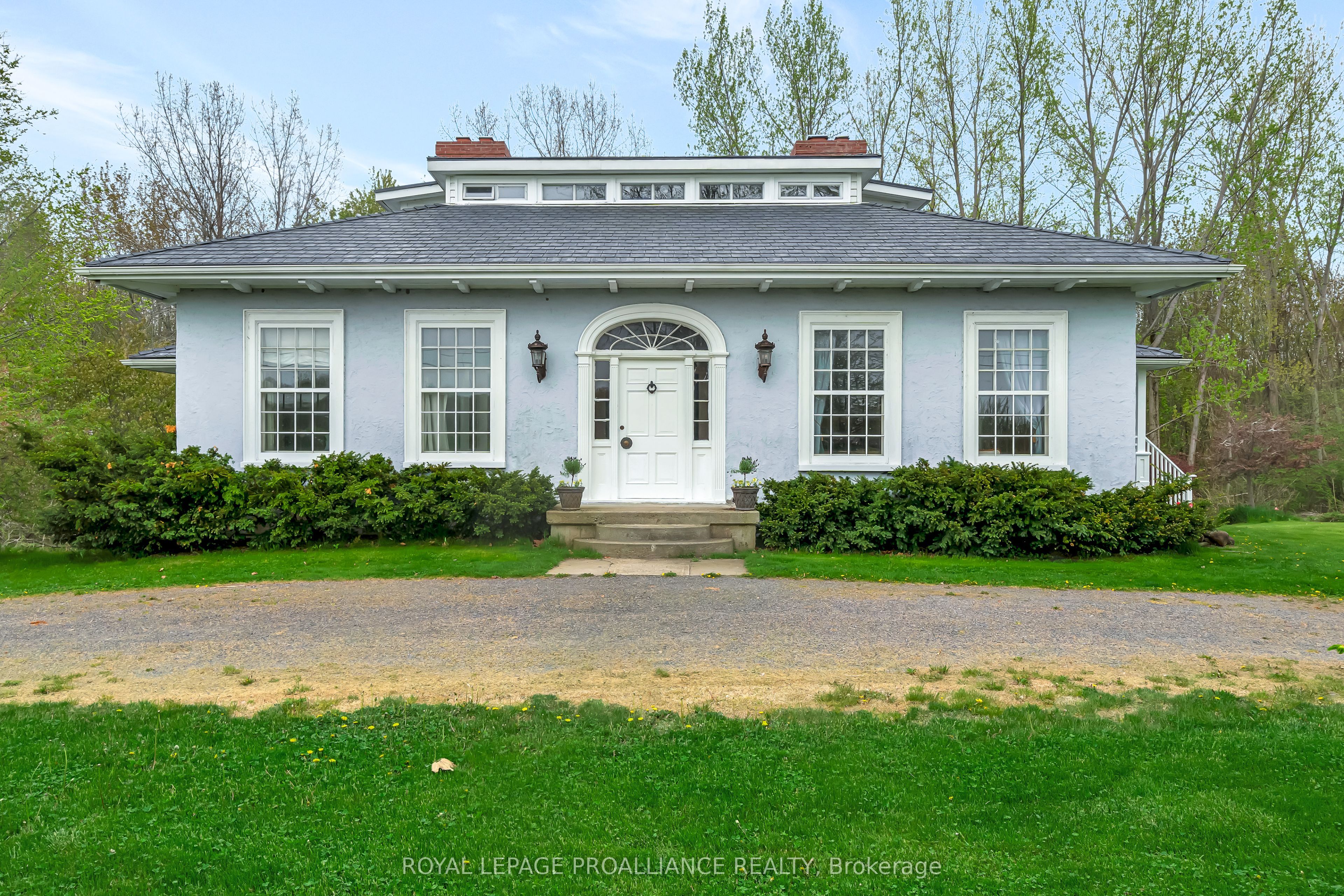 1479 Lakeside Drive Property Photo 2