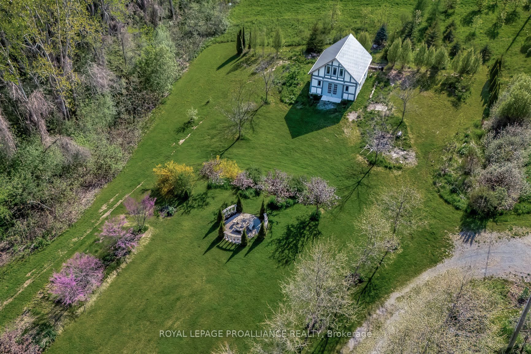 1479 Lakeside Drive Property Photo 4