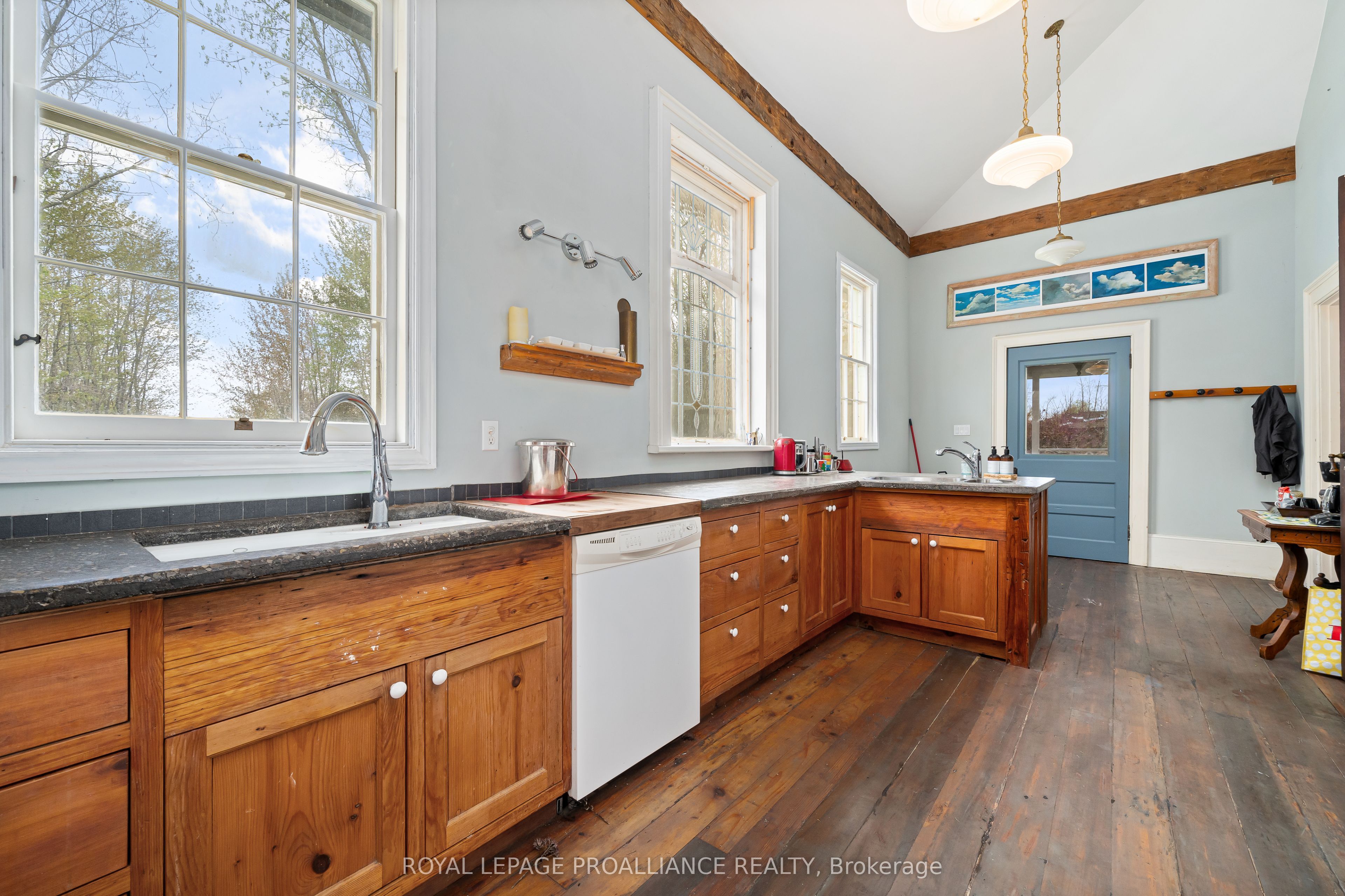 1479 Lakeside Drive Property Photo 11