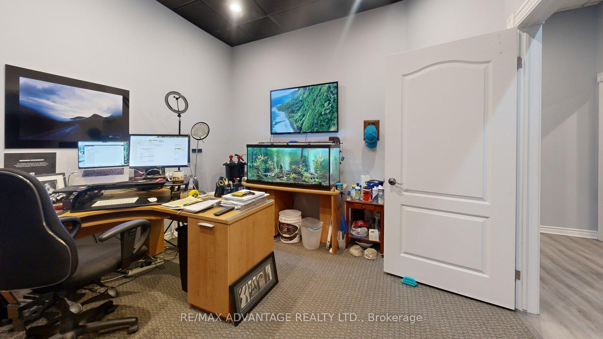 60 Meg Dr Property Photo 14